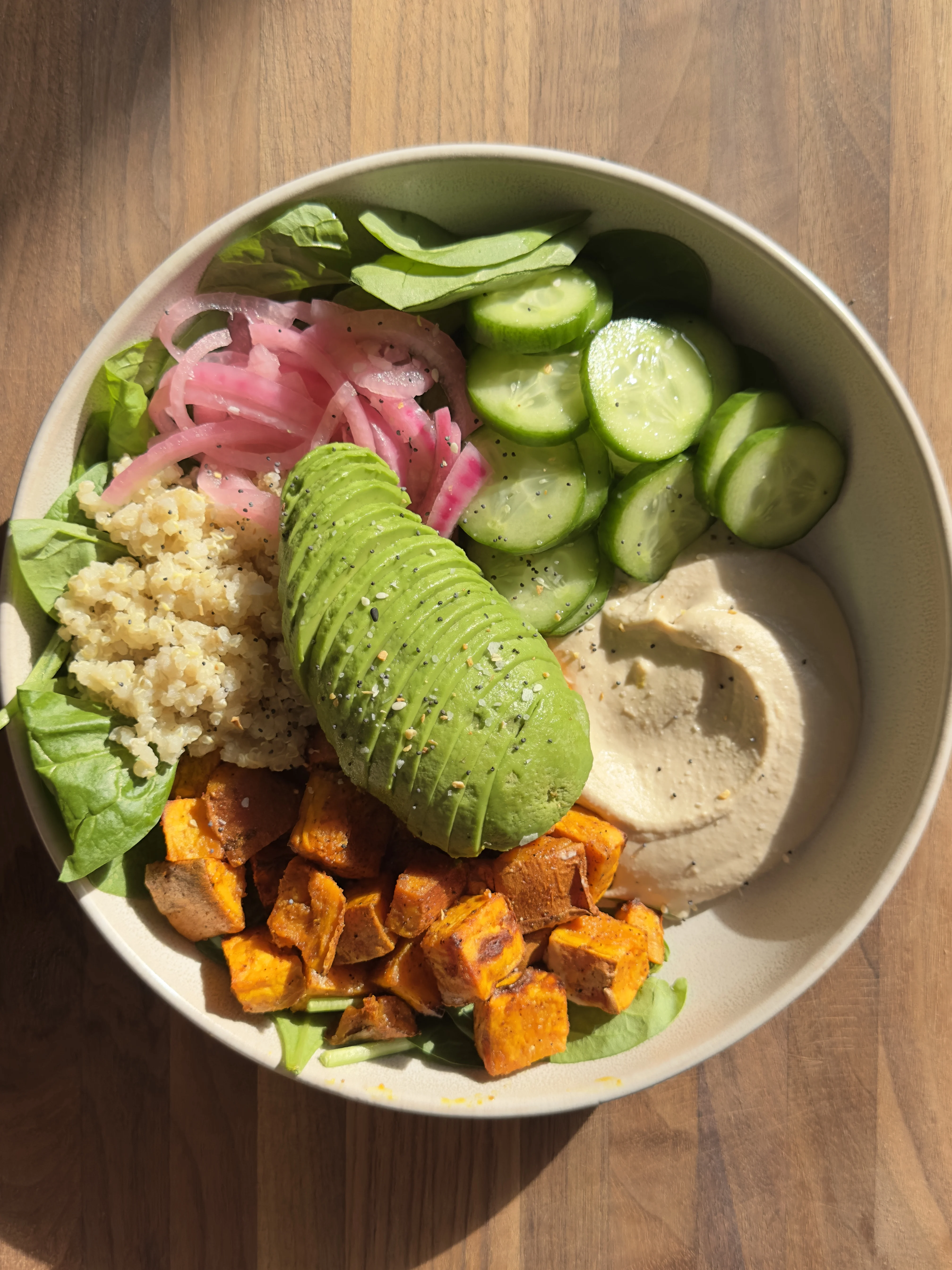 sweet-potato-and-hummus-lunch-bowl