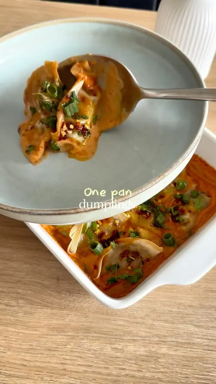 one-pan-red-curry-dumplings