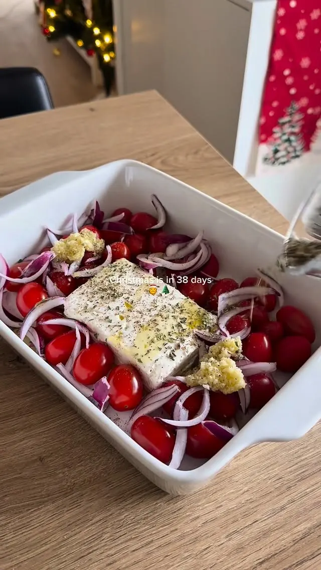 feta-pasta-with-fried-gnocchi