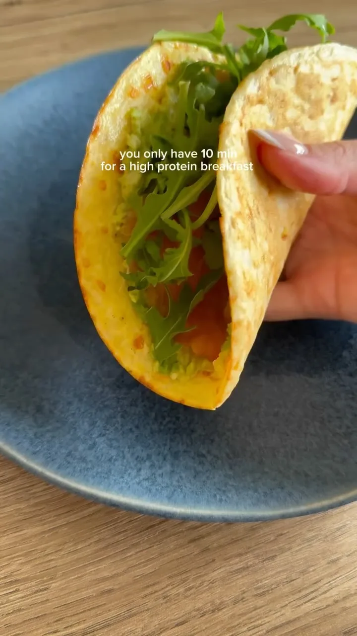 high-protein-breakfast-wrap