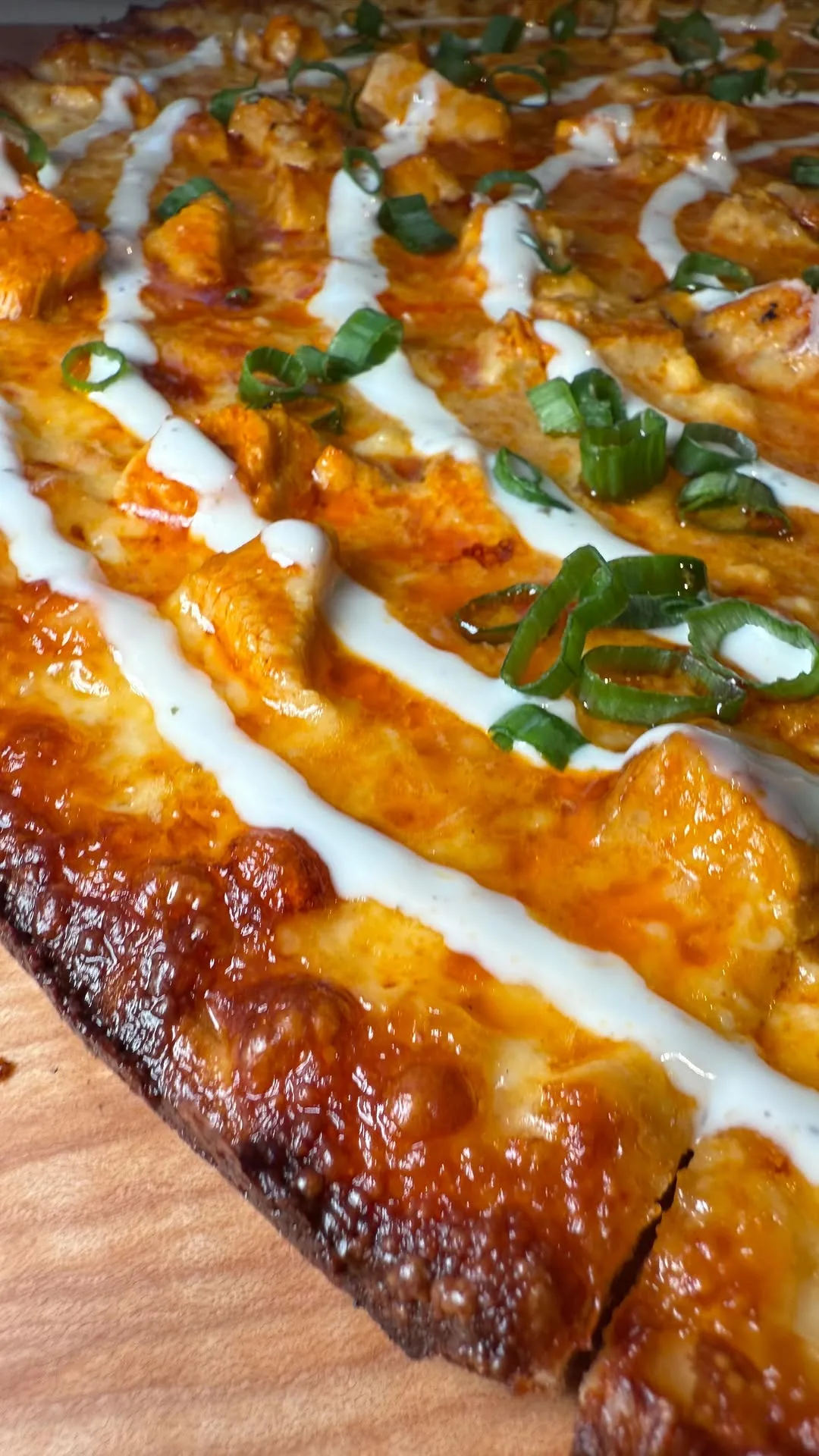 buffalo-chicken-bar-pie