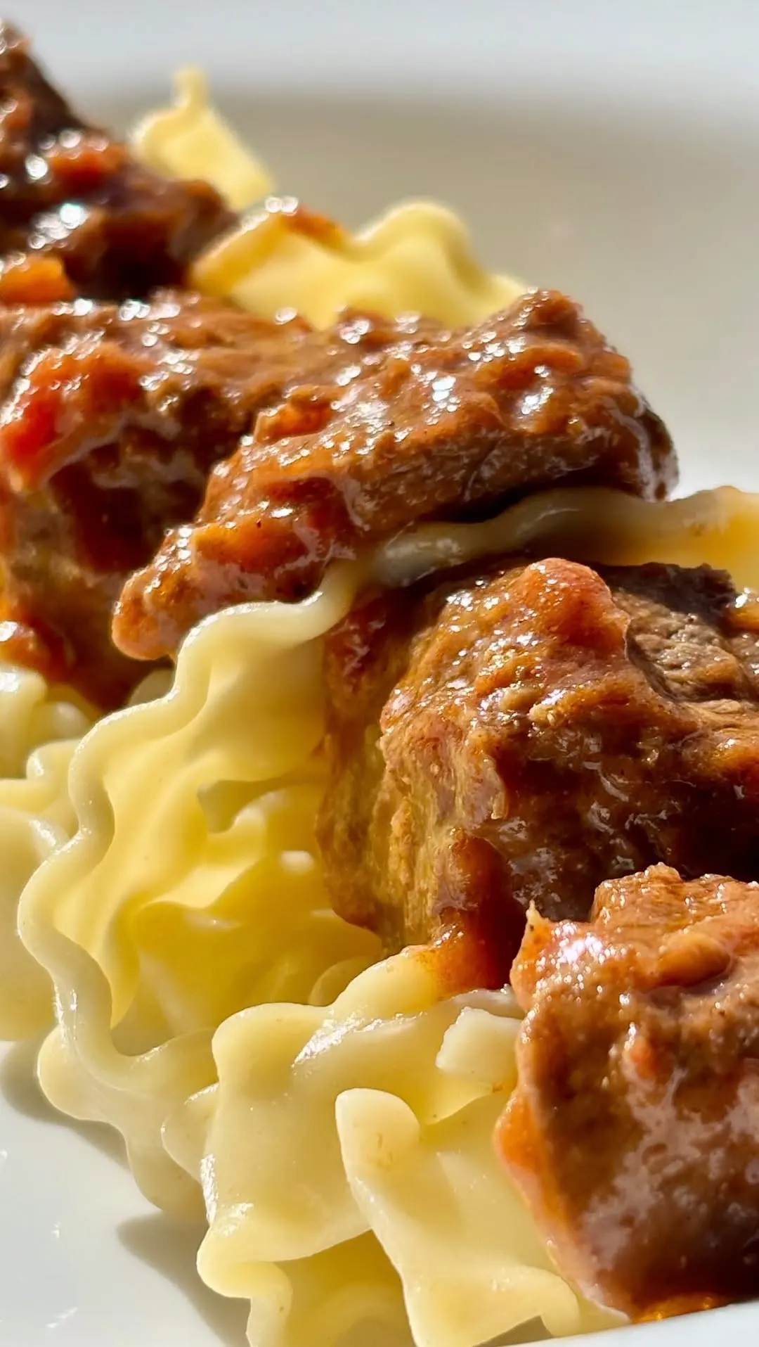 cozy-pasta-with-slow-simmered-beef-and-tomato-sauce