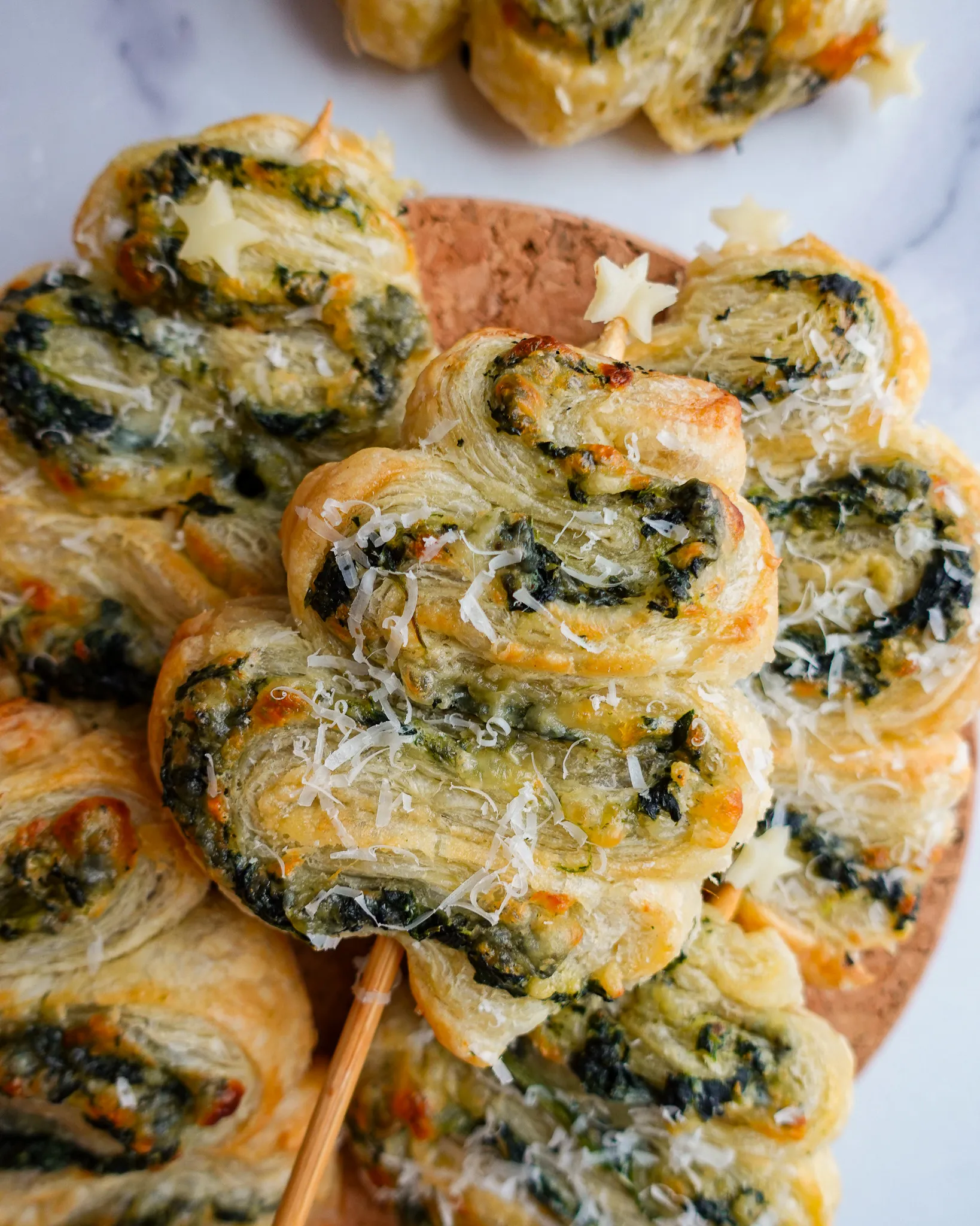 spinach-and-cheese-puff-pastry-christmas-trees