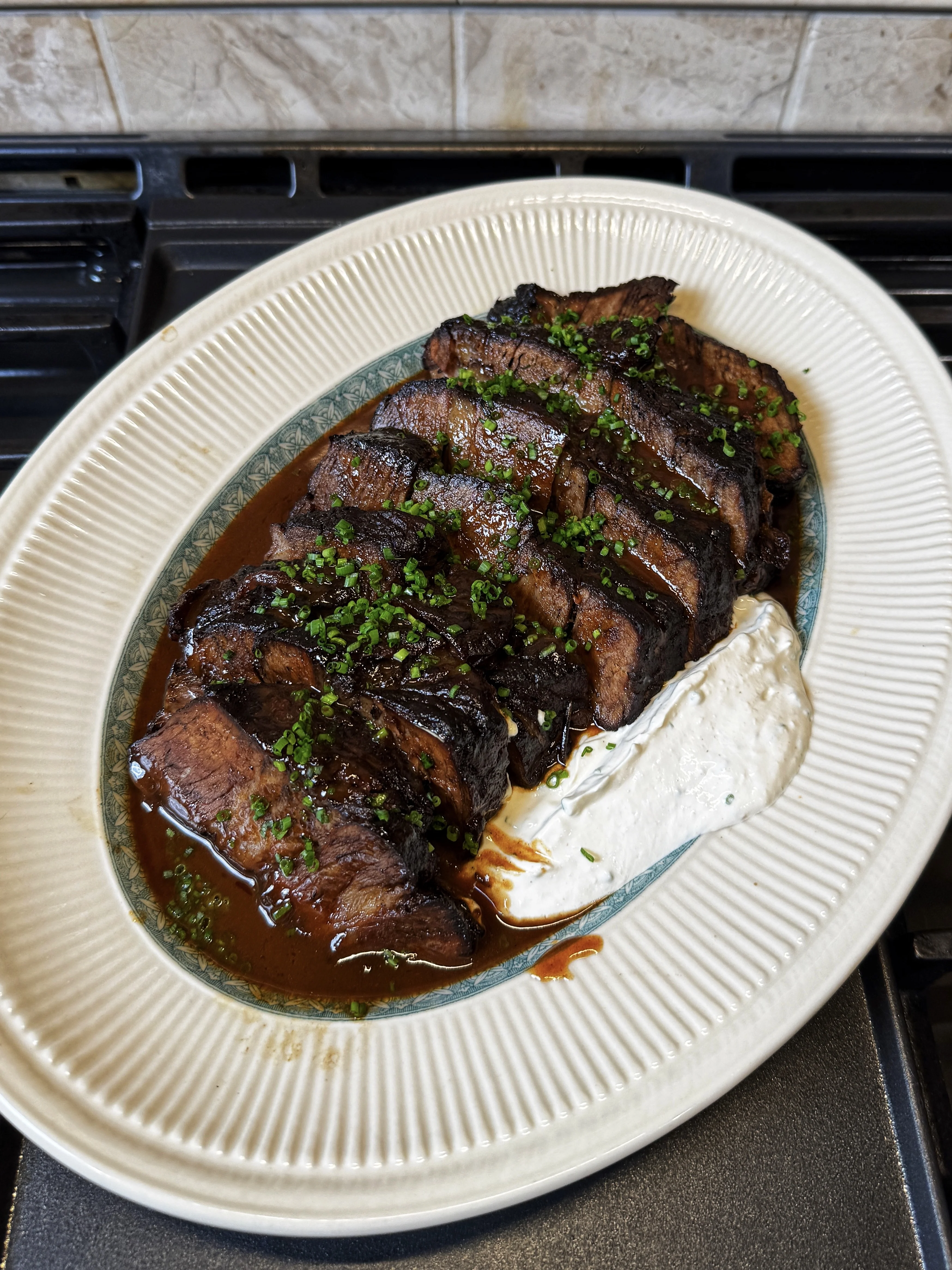 holiday-spiced-chuck-roast-with-horseradish-cream