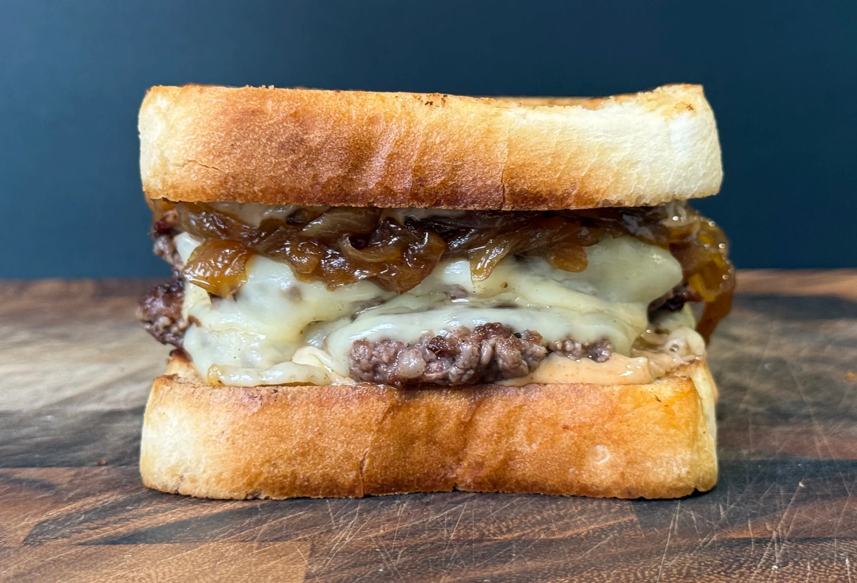 patty-melt-with-beer-onions