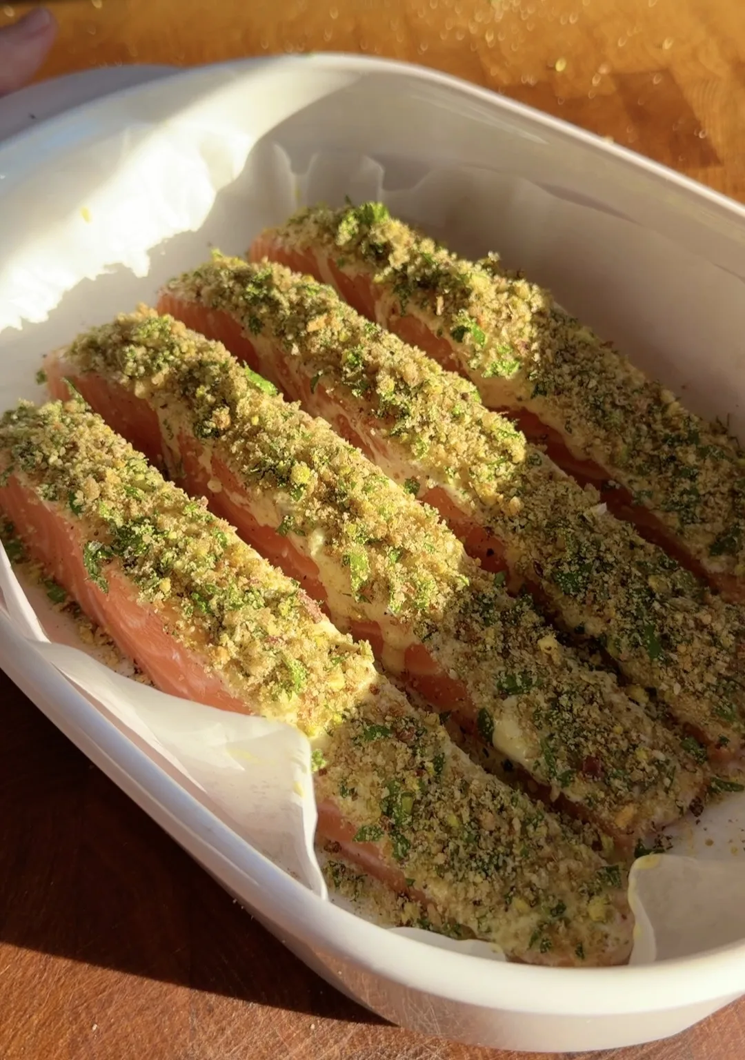 pistachio-crusted-salmon