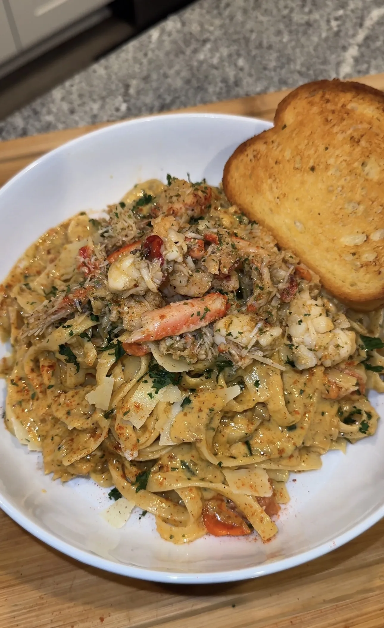 lobster-snow-crab-pasta