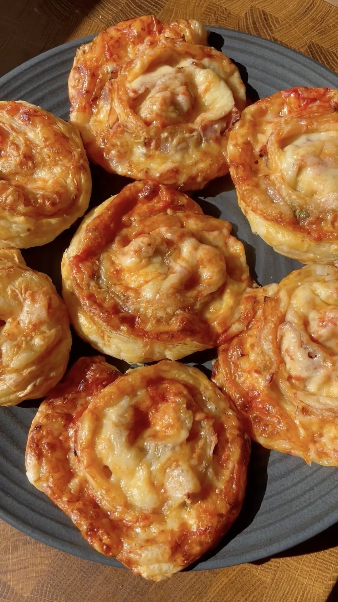 bacon-puff-pastry-pinwheels