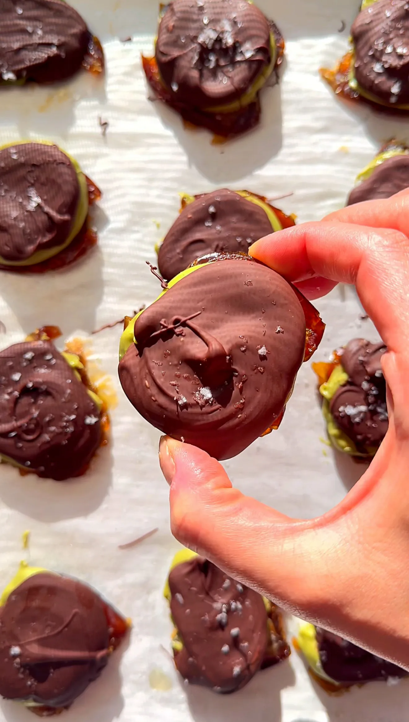 smashed-date-and-pistachio-butter-bites