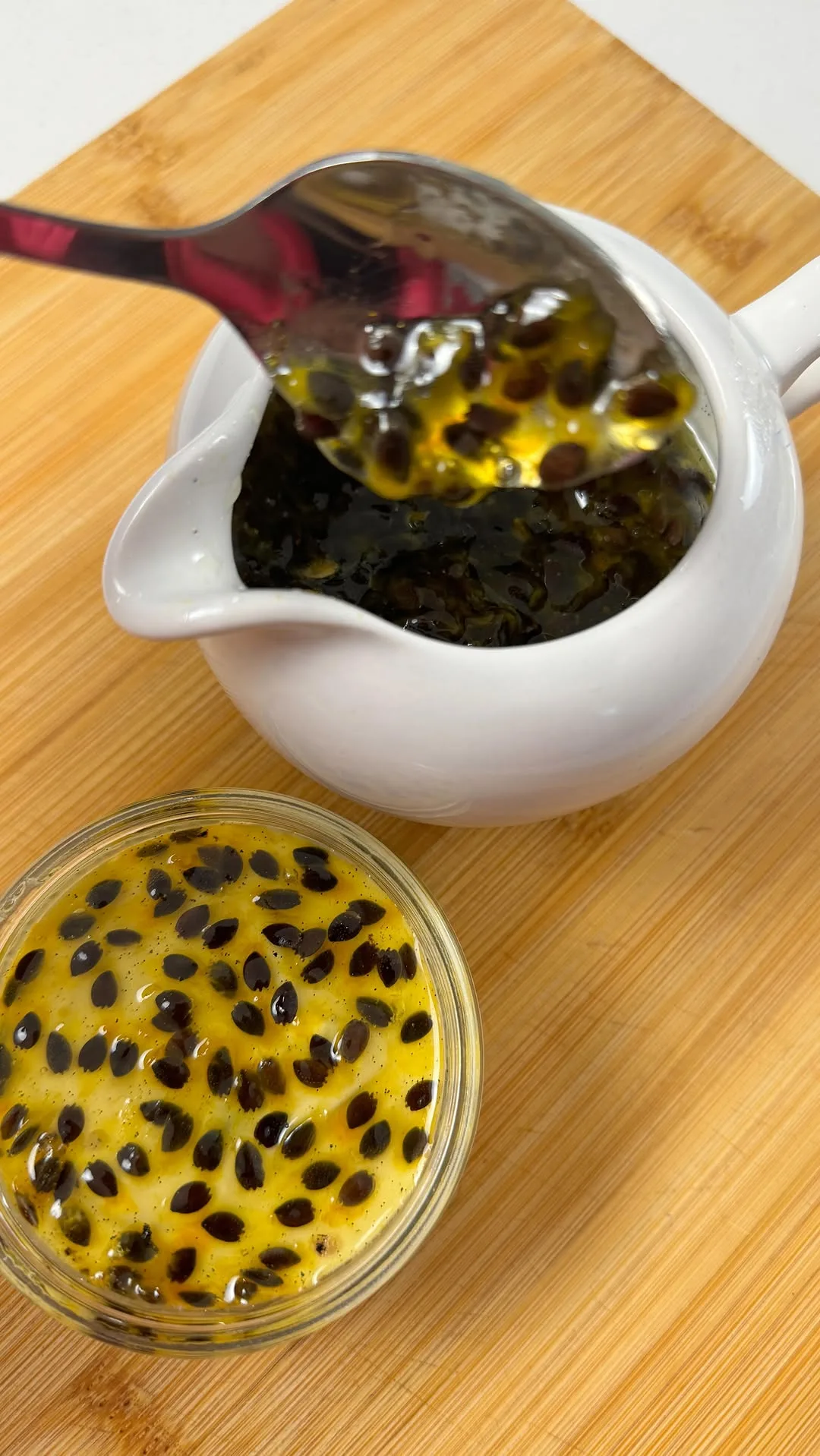 easy-passionfruit-mousse-or-musse-de-maracuja