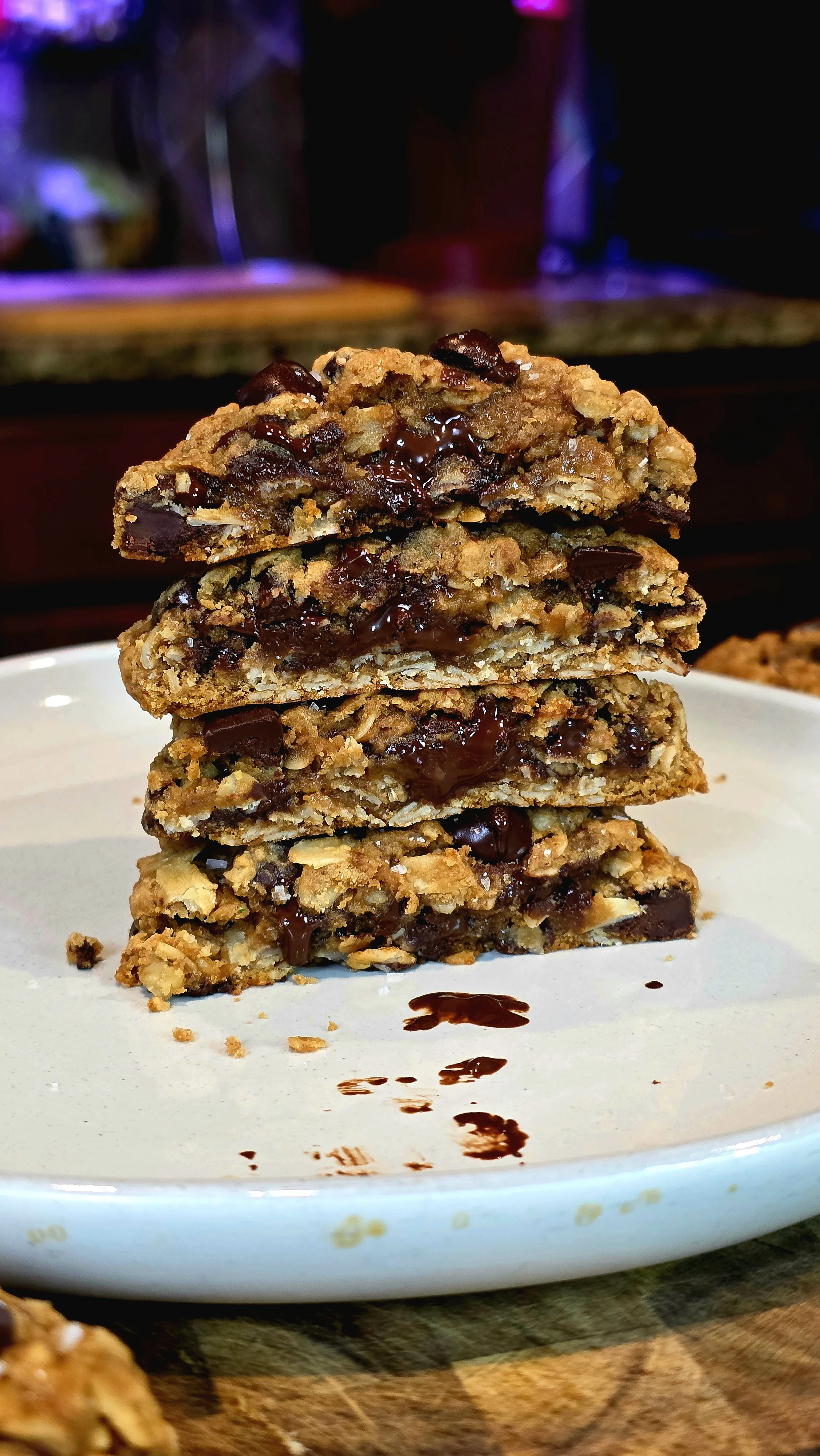 vegan-oatmeal-chocolate-chip-cookies