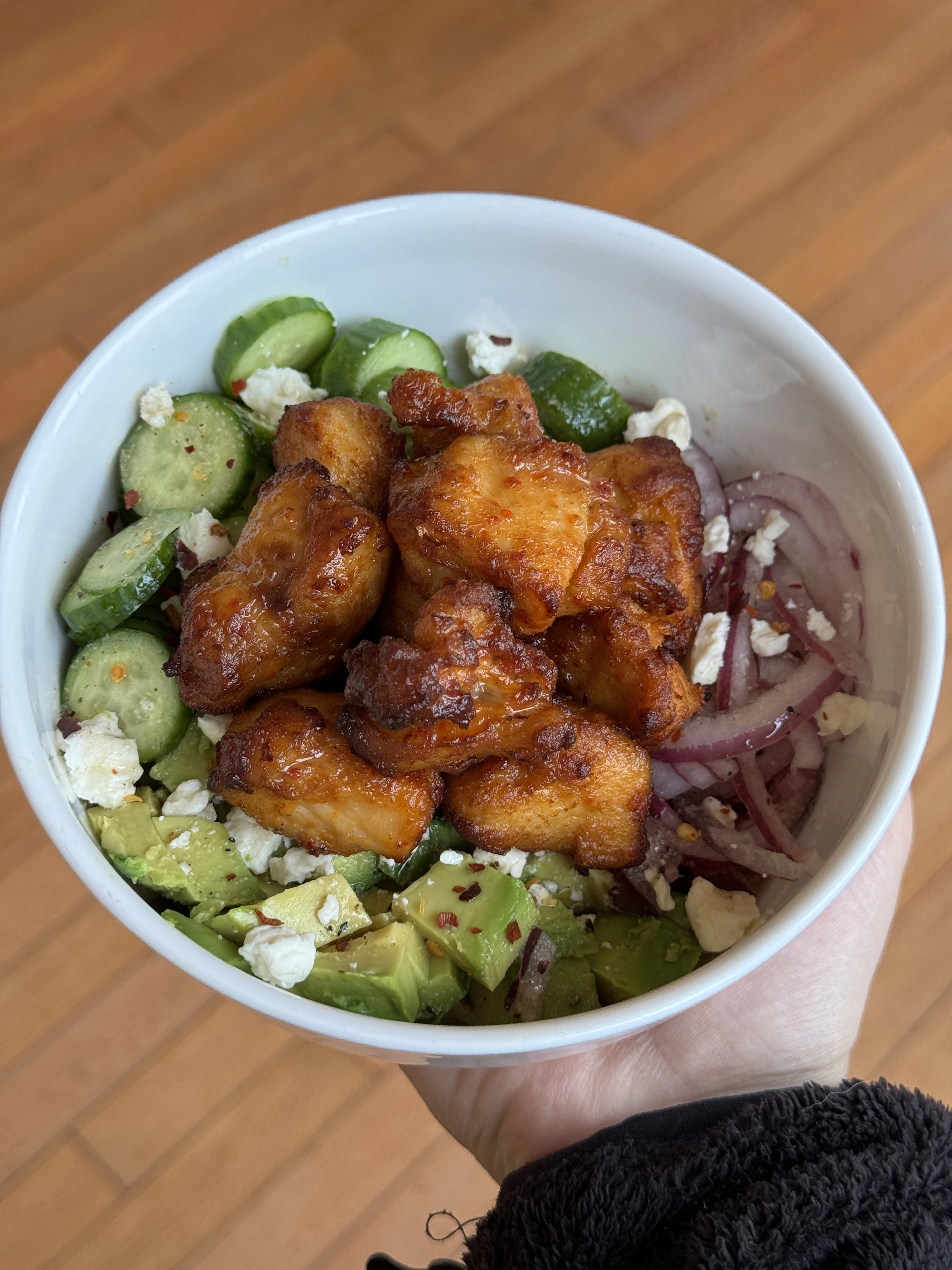 simplequick-chicken-bites-and-avocado-salad