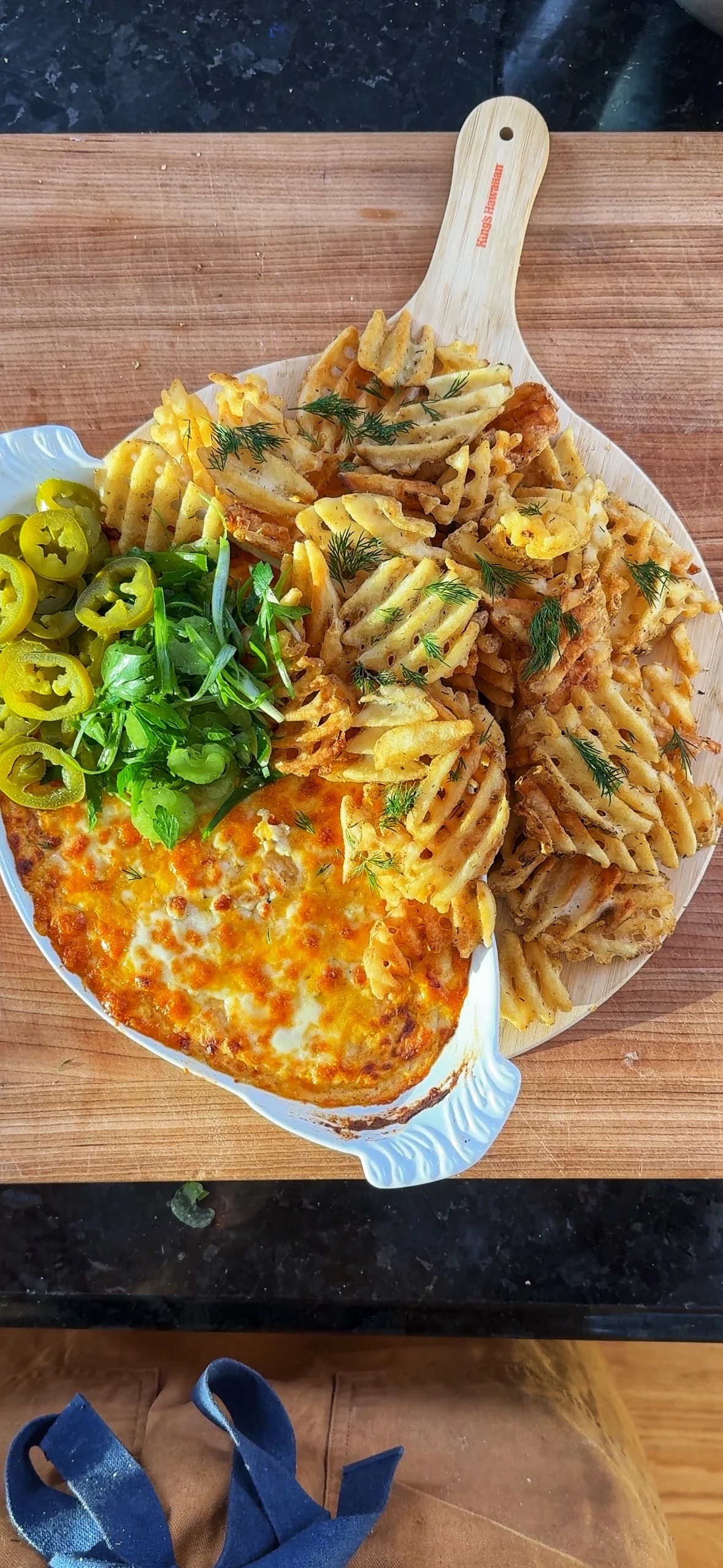 buffalo-chicken-dip-w-ranch-fries