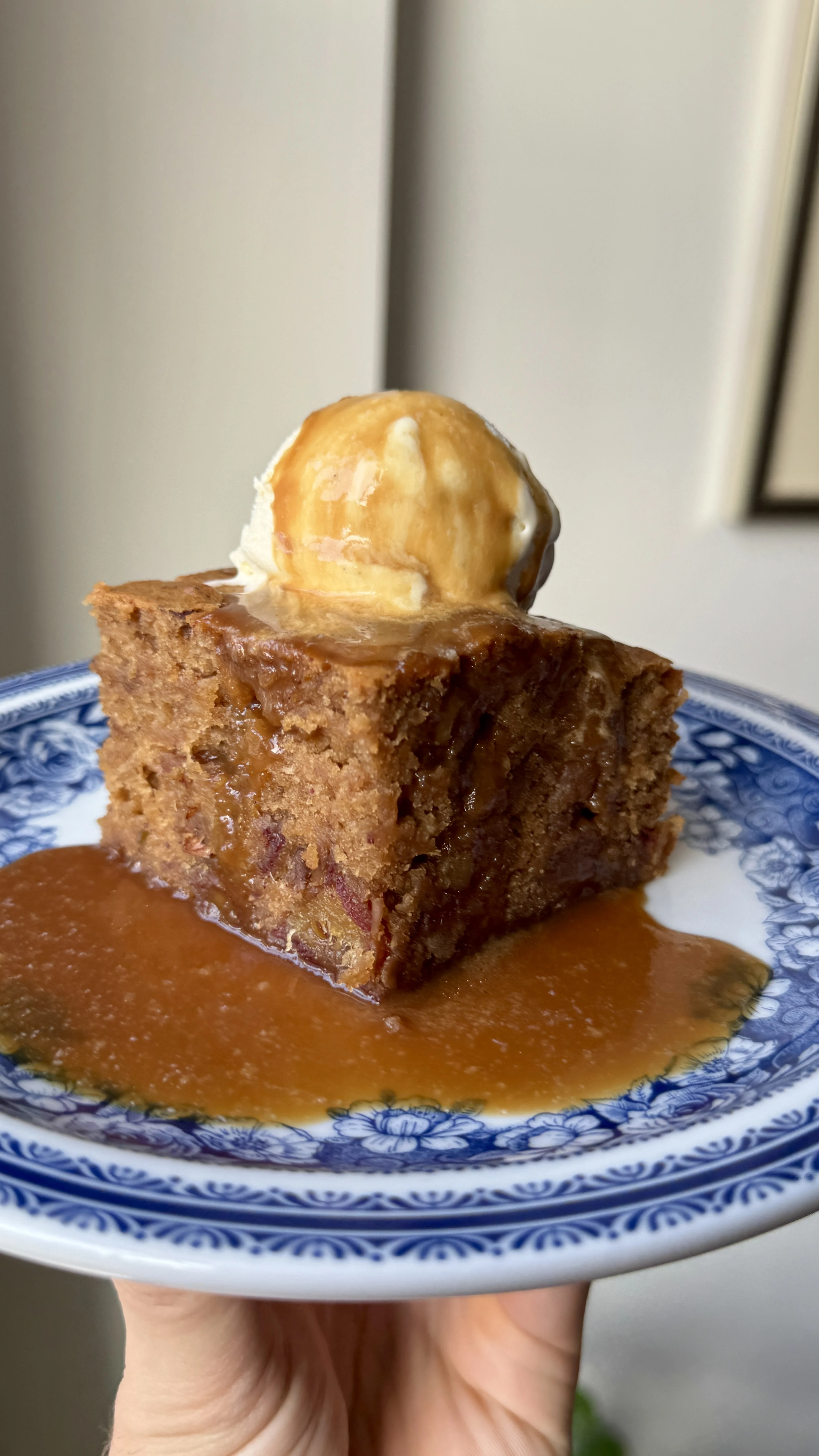 sticky-date-pudding-with-coconut-caramel