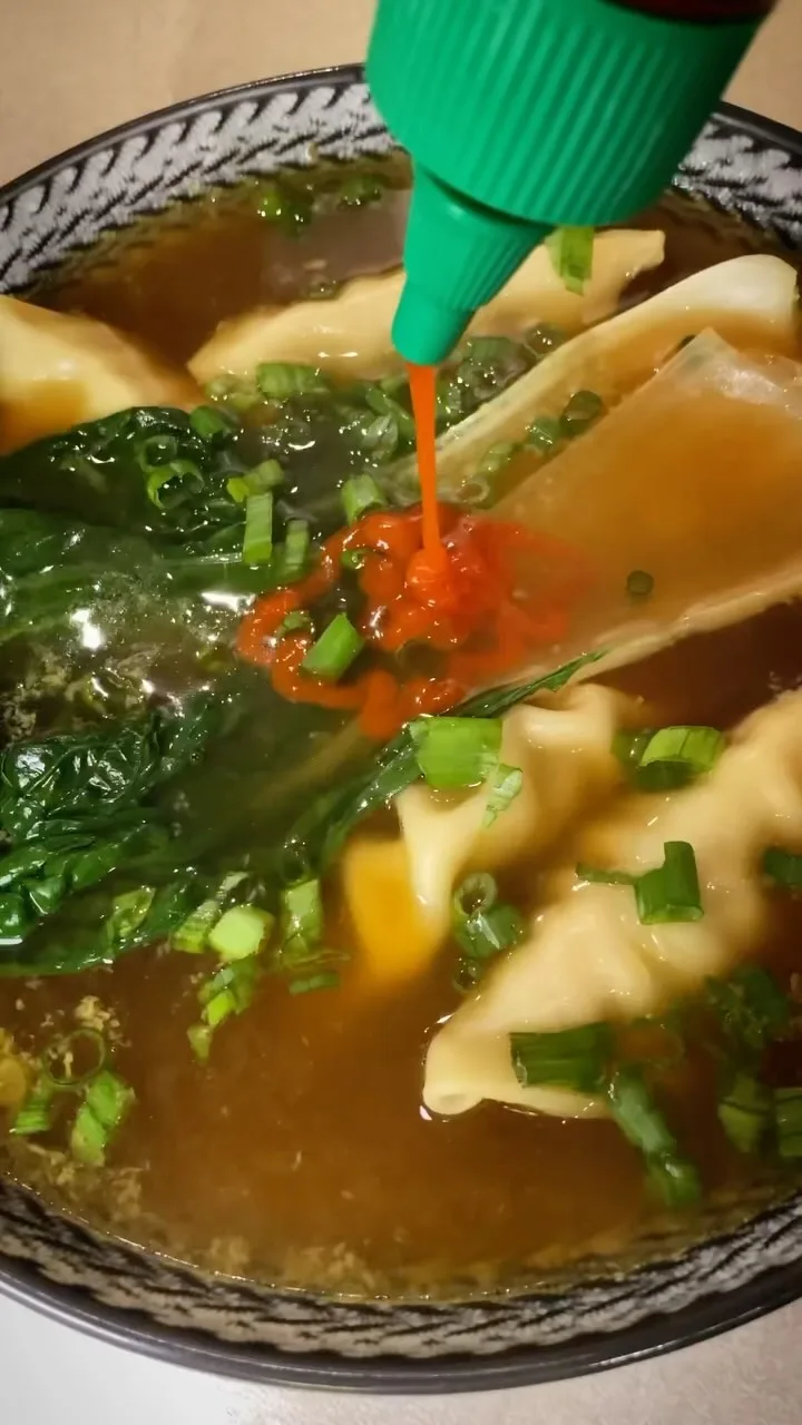 10min-wontongyoza-soup