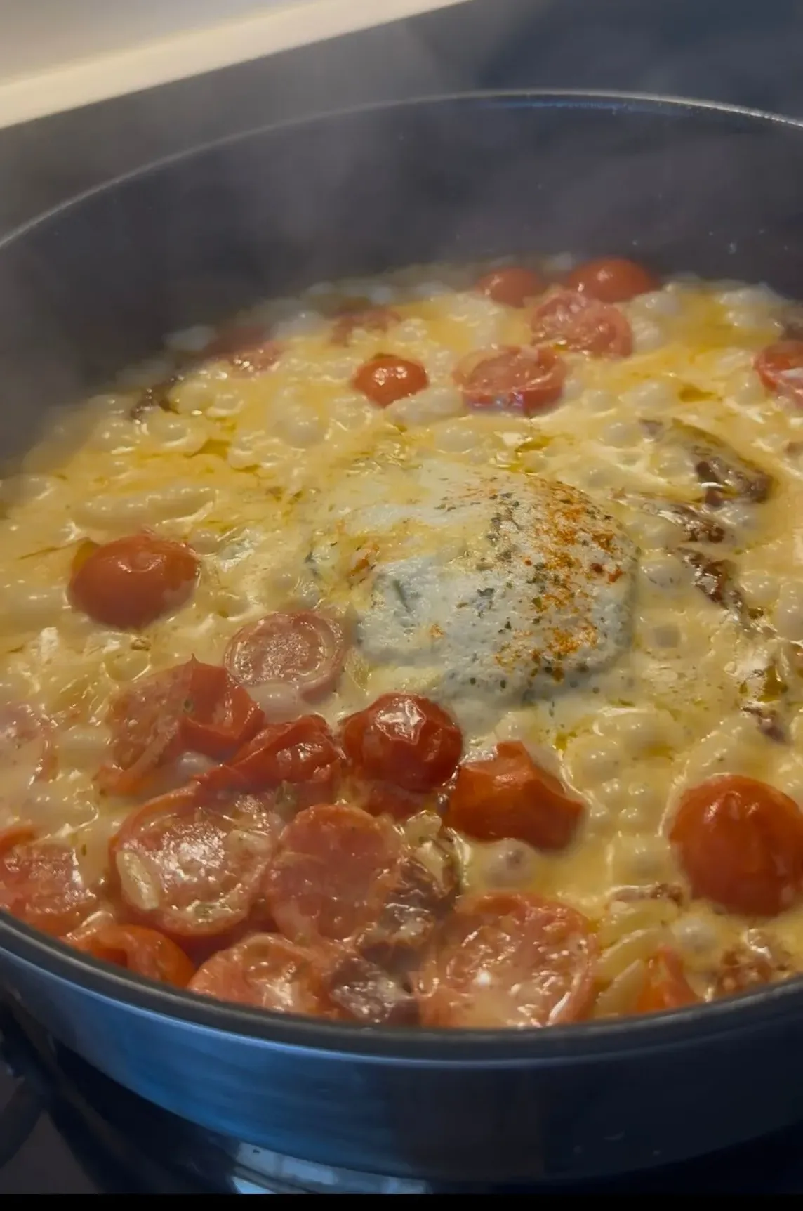 one-pan-orzo-pasta-with-crispy-chicken