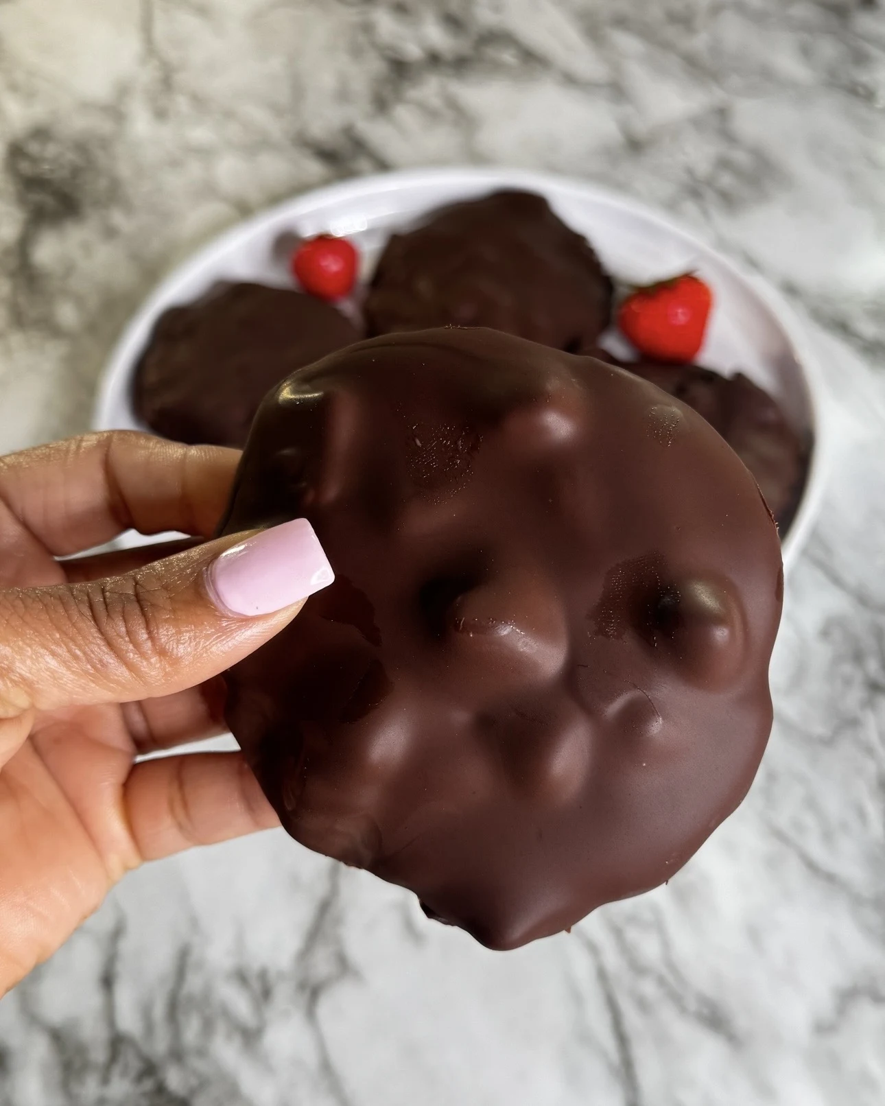 chocolate-strawberry-yogurt-clusters