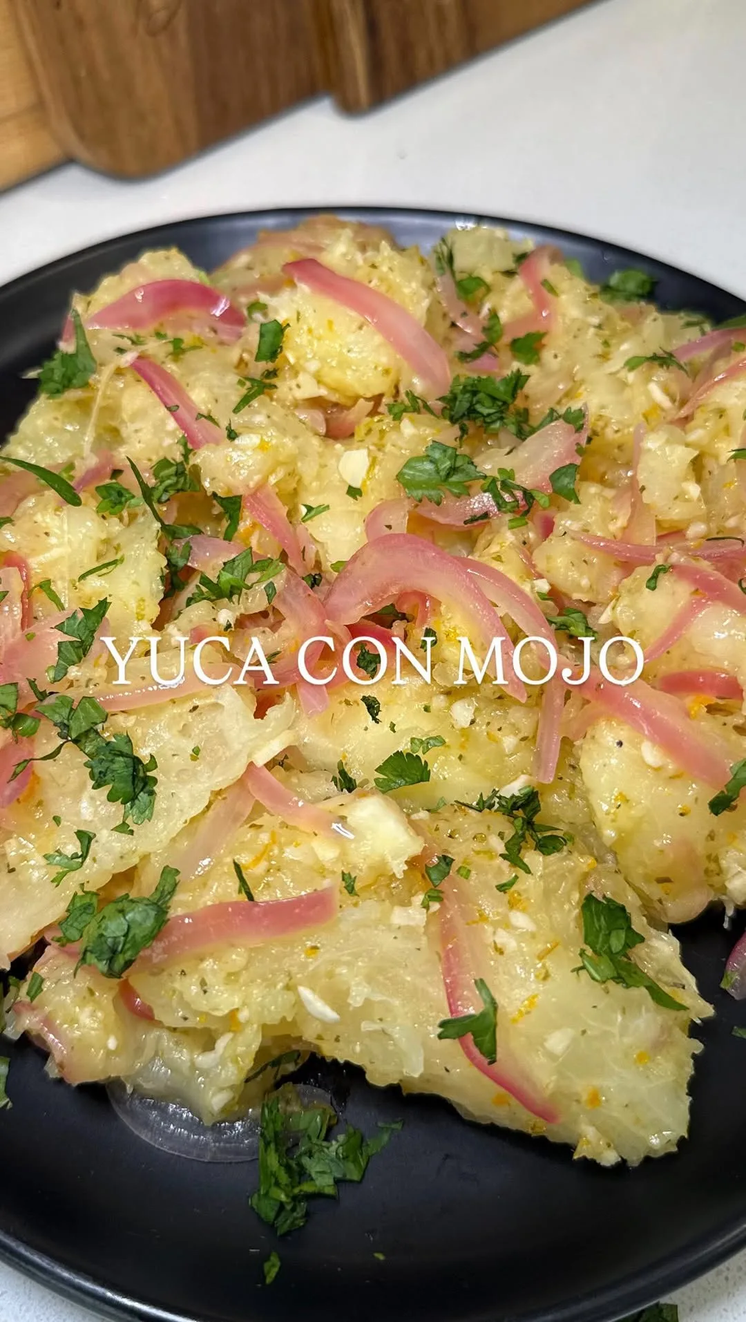 authentic-cuban-yuca-con-mojo-(cassava-with-mojo-sauce)