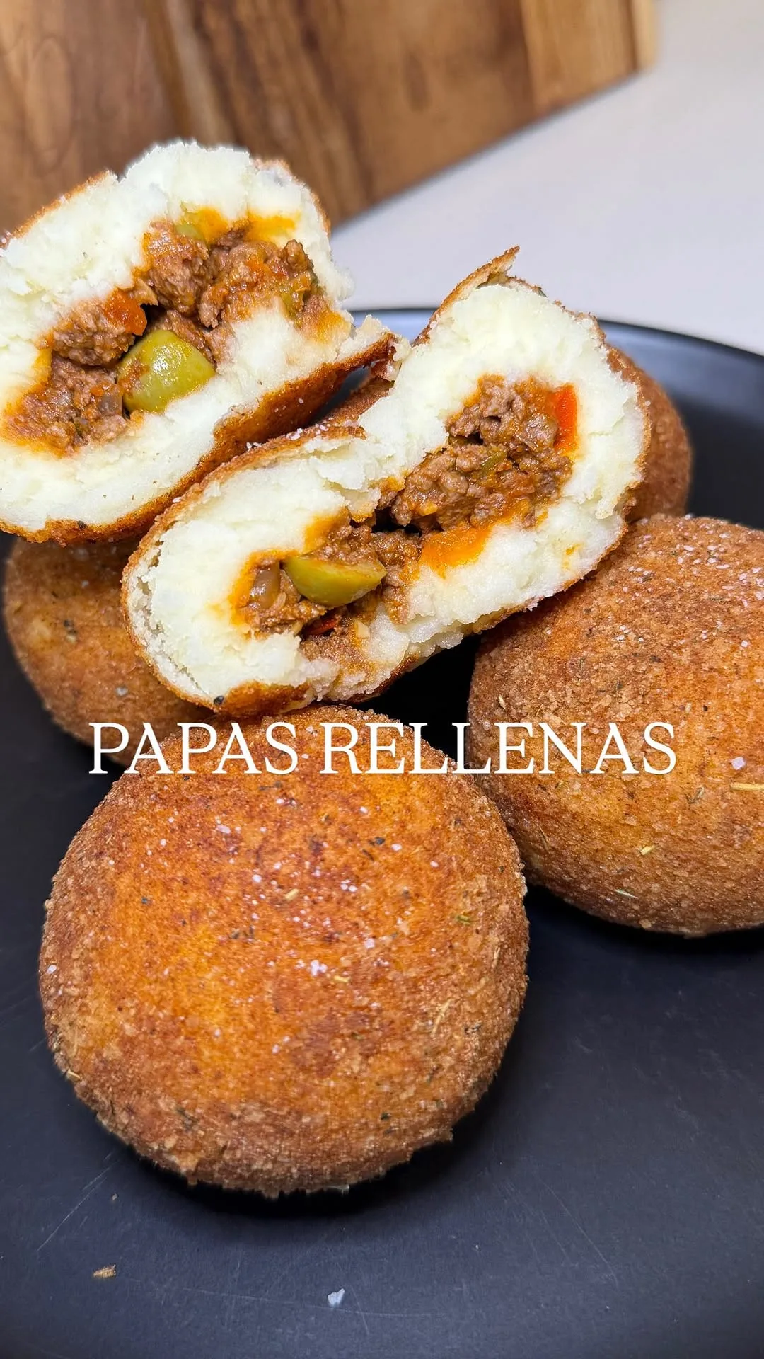 authentic-cuban-papas-rellenas-(stuffed-potato-balls)