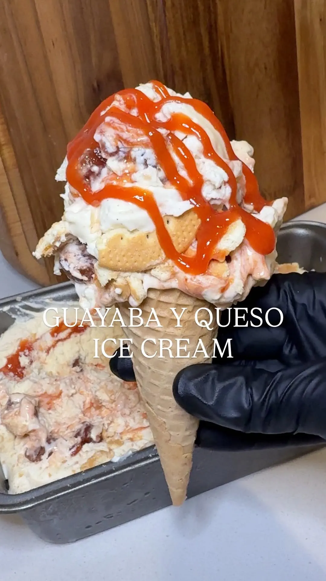 homemade-ice-cream-de-guayaba-y-queso