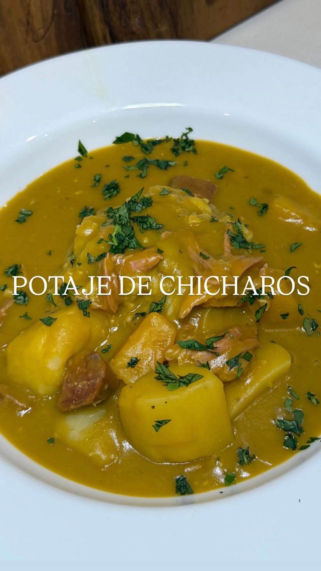 authentic-cuban-potaje-de-chicharos-(split-pea-soup)