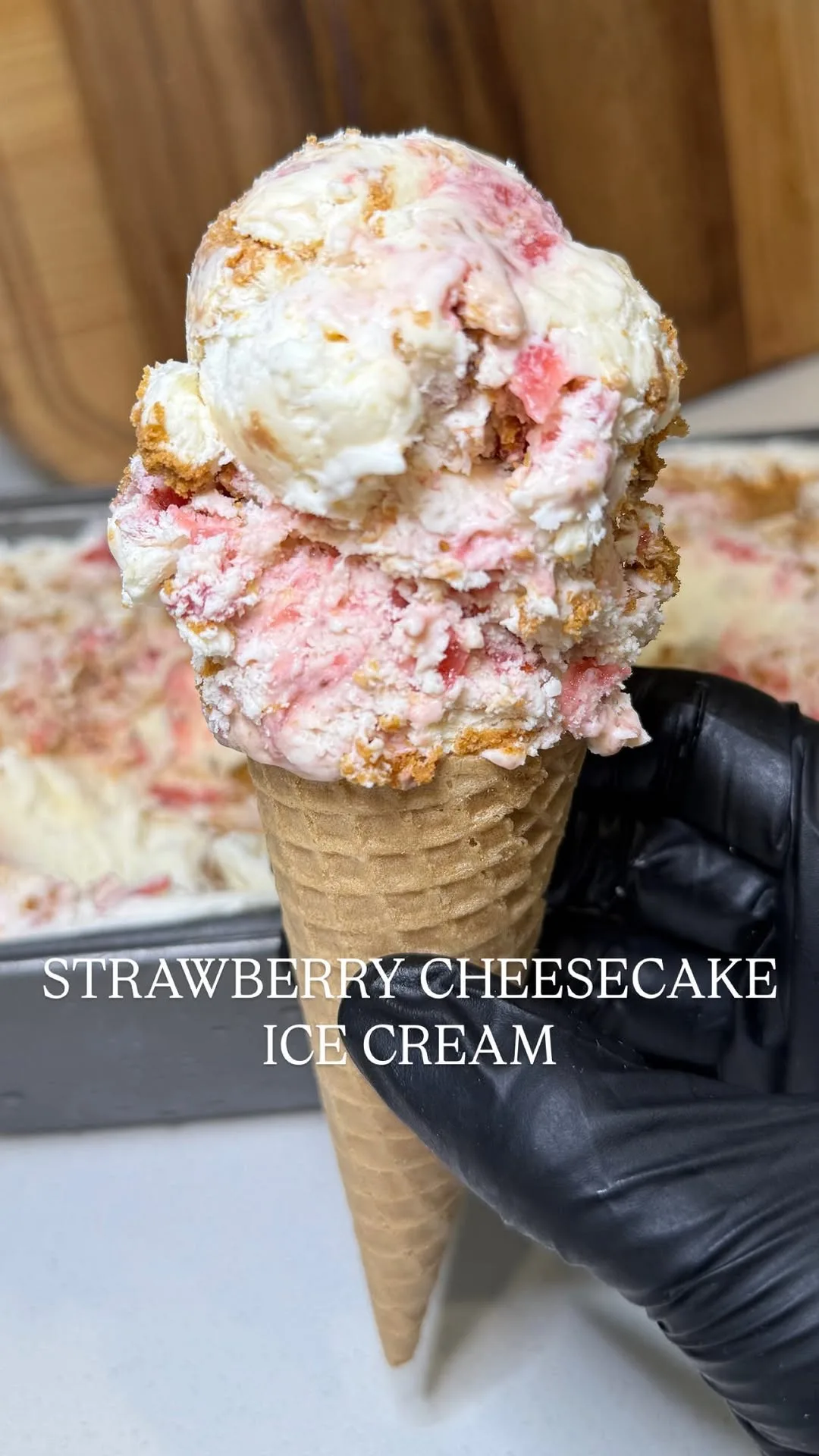 strawberry-cheesecake-ice-cream
