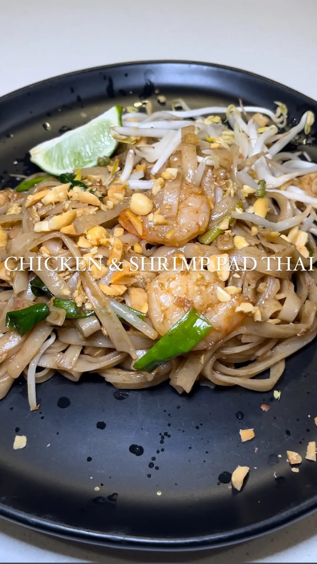 authentic-chicken-and-shrimp-pad-thai