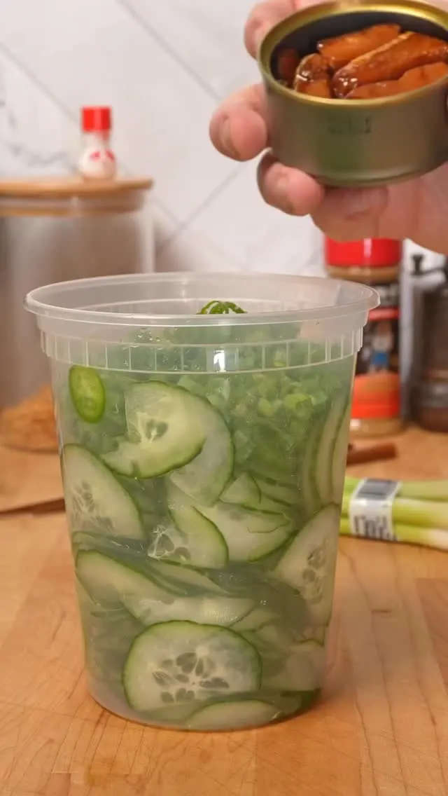 chili-crisp-salmon-cucumber-cup