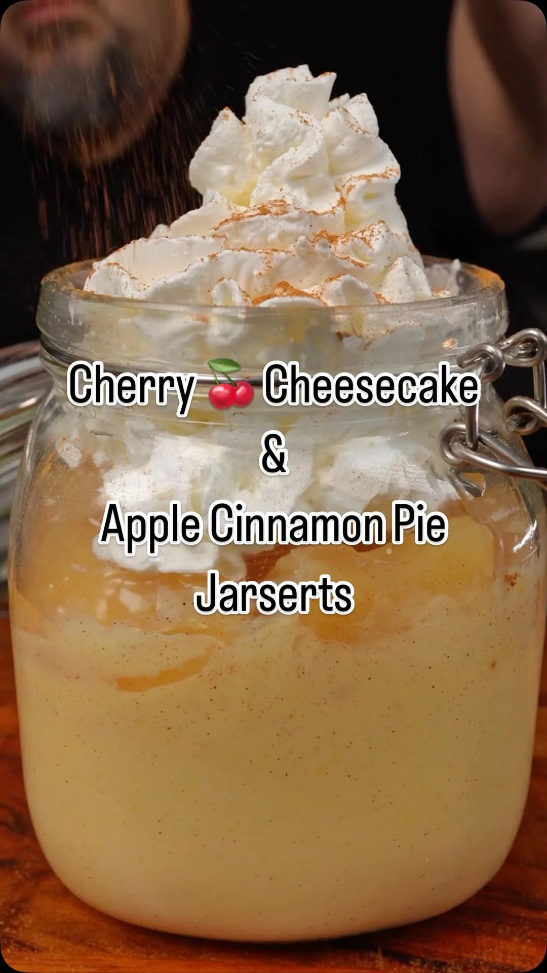 cherry-cheesecake-jarssert-and-apple-cinnamon-pie-jarssert