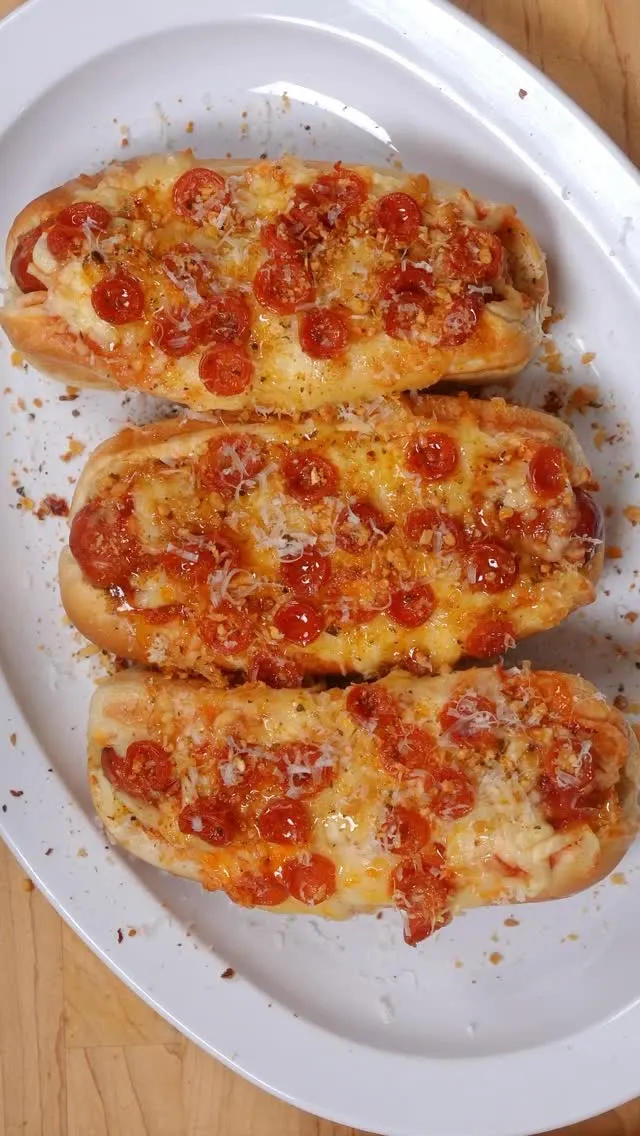 hot-honey-pepperoni-pizza-dogs