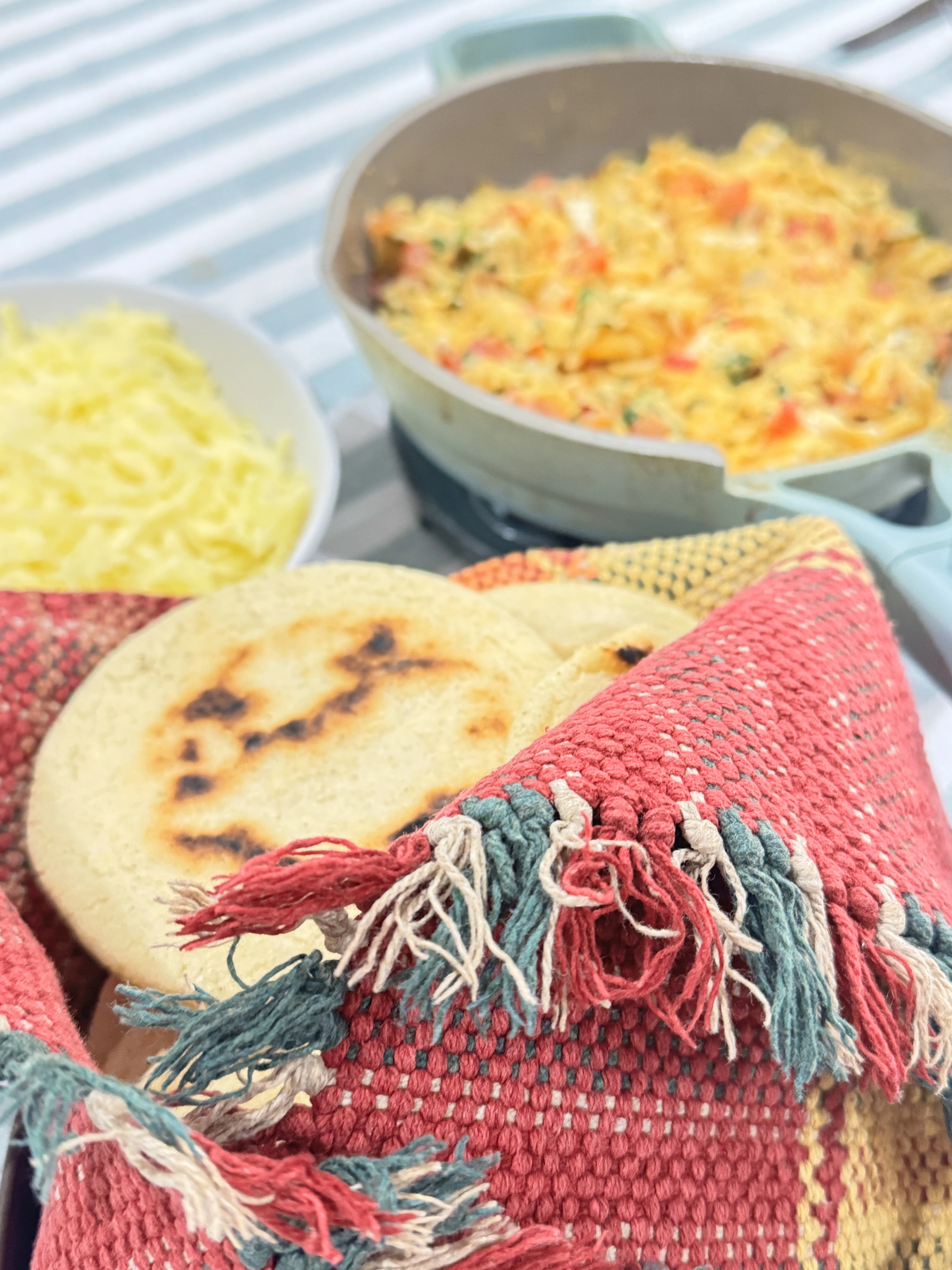scrambled-eggs-arepas-or-arepas-con-perico