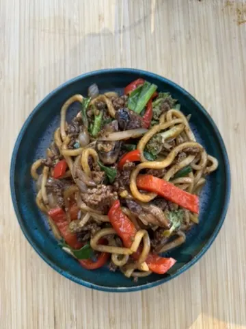 udon-ground-beef-and-broccoli
