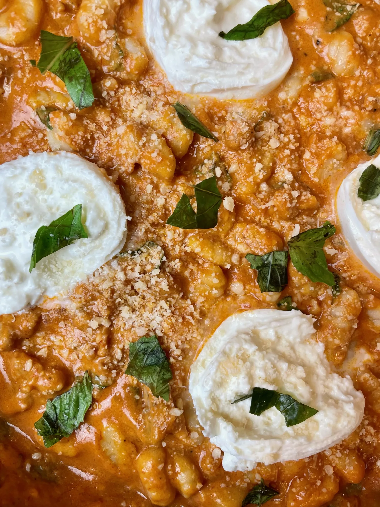 creamy-rosa-with-spicy-sausage-and-burrata