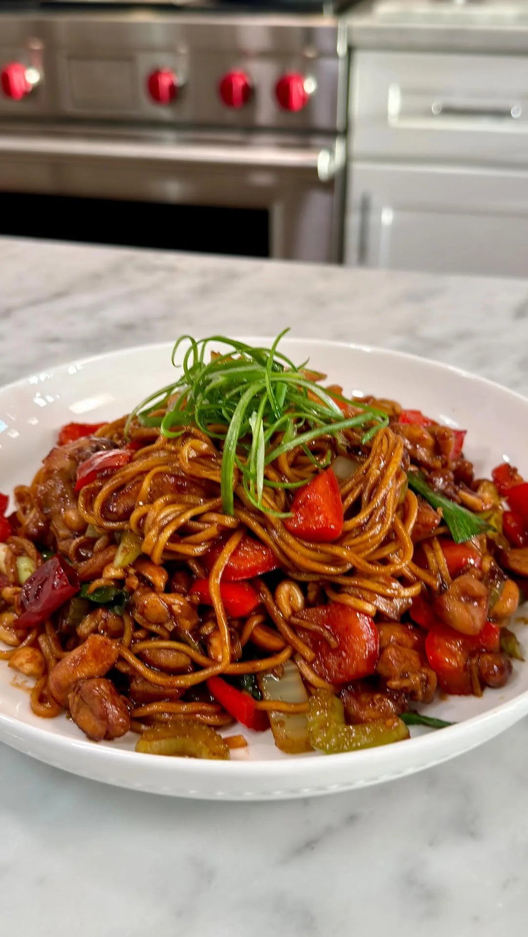 kung-pao-chicken-with-noodles