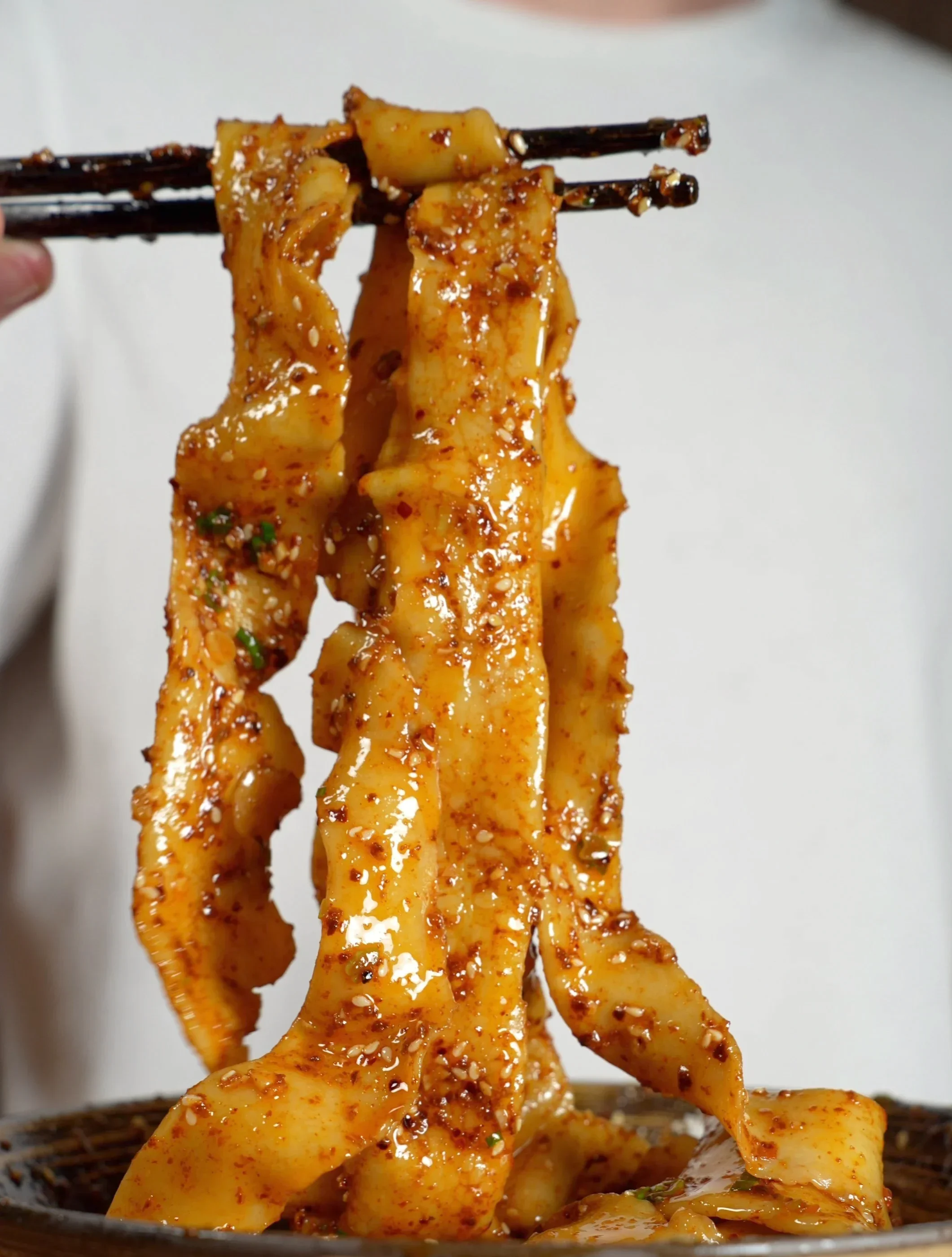 hand-pulled-chilli-noodles