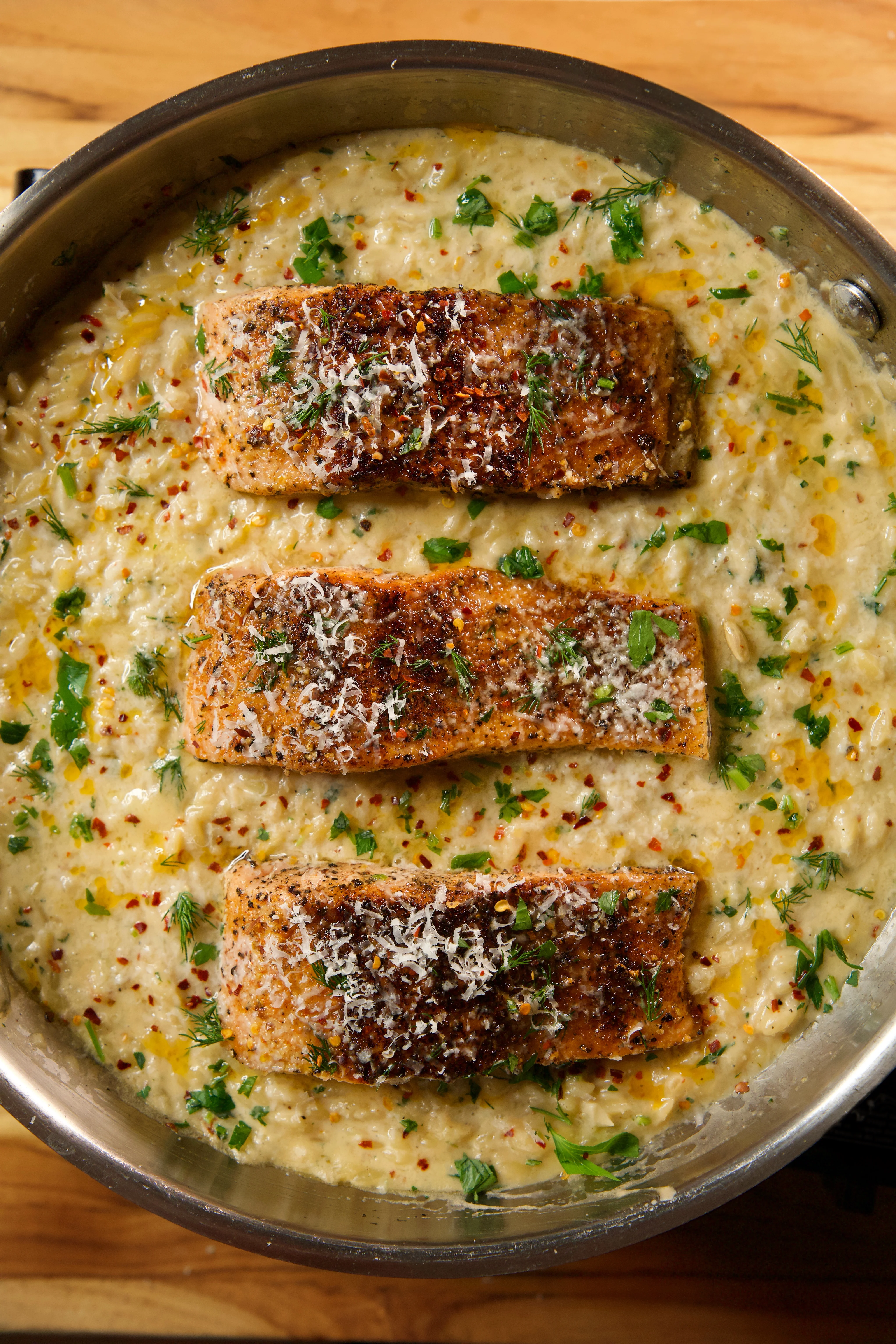 lemon-garlic-salmon-with-creamy-orzo-(3-dates-3-plates)