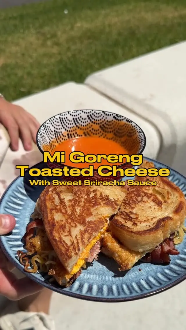 mi-goreng-toasted-cheese