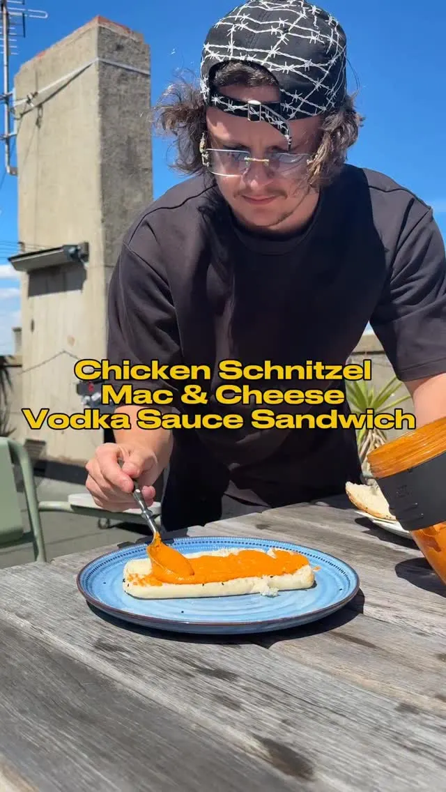 chicken-schnitzel-mac-and-cheese-vodka-sauce-sandwich