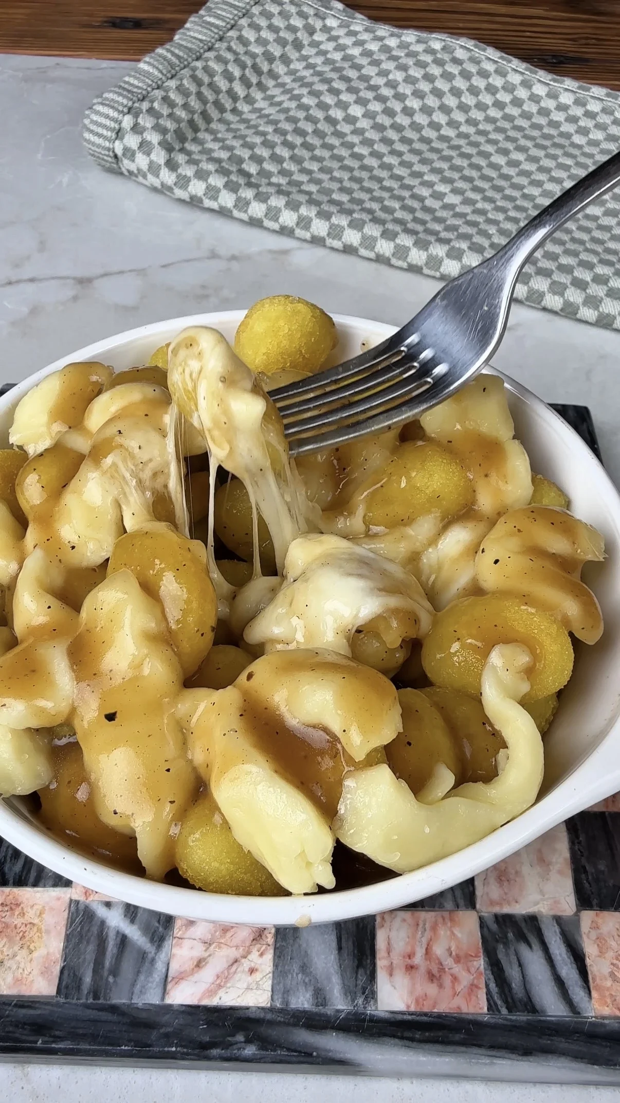 easy-gnocchi-poutine