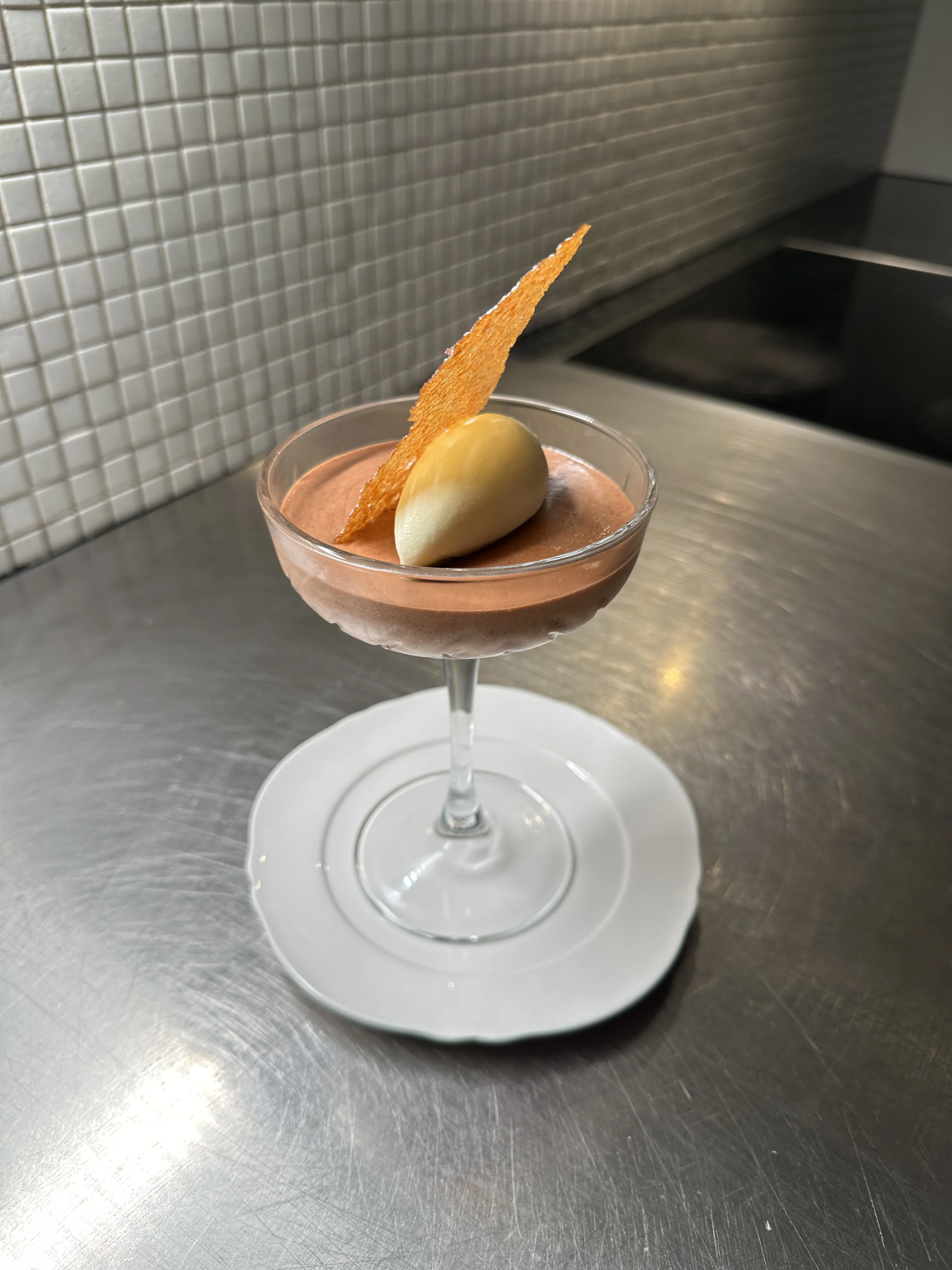 dark-chocolate-vegan-mousse-with-olive-oil-ice-cream