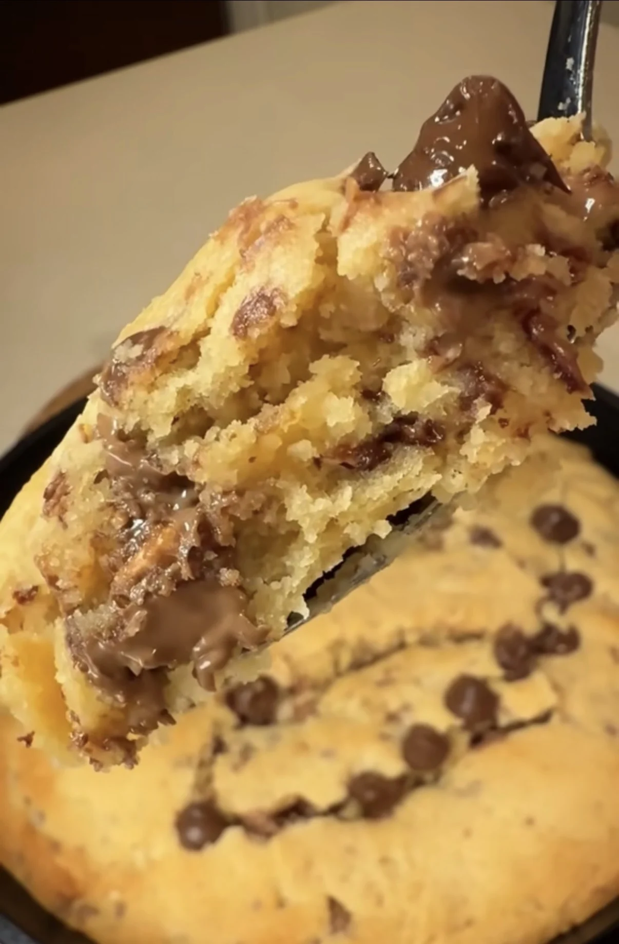 one-pan-chocolate-cookie