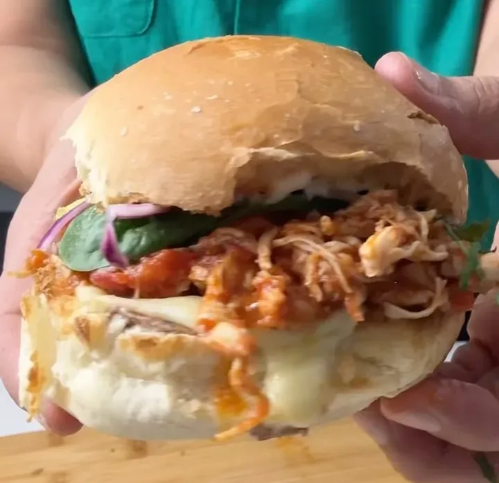 mexican-style-chicken-sandwich-or-torta-de-tinga