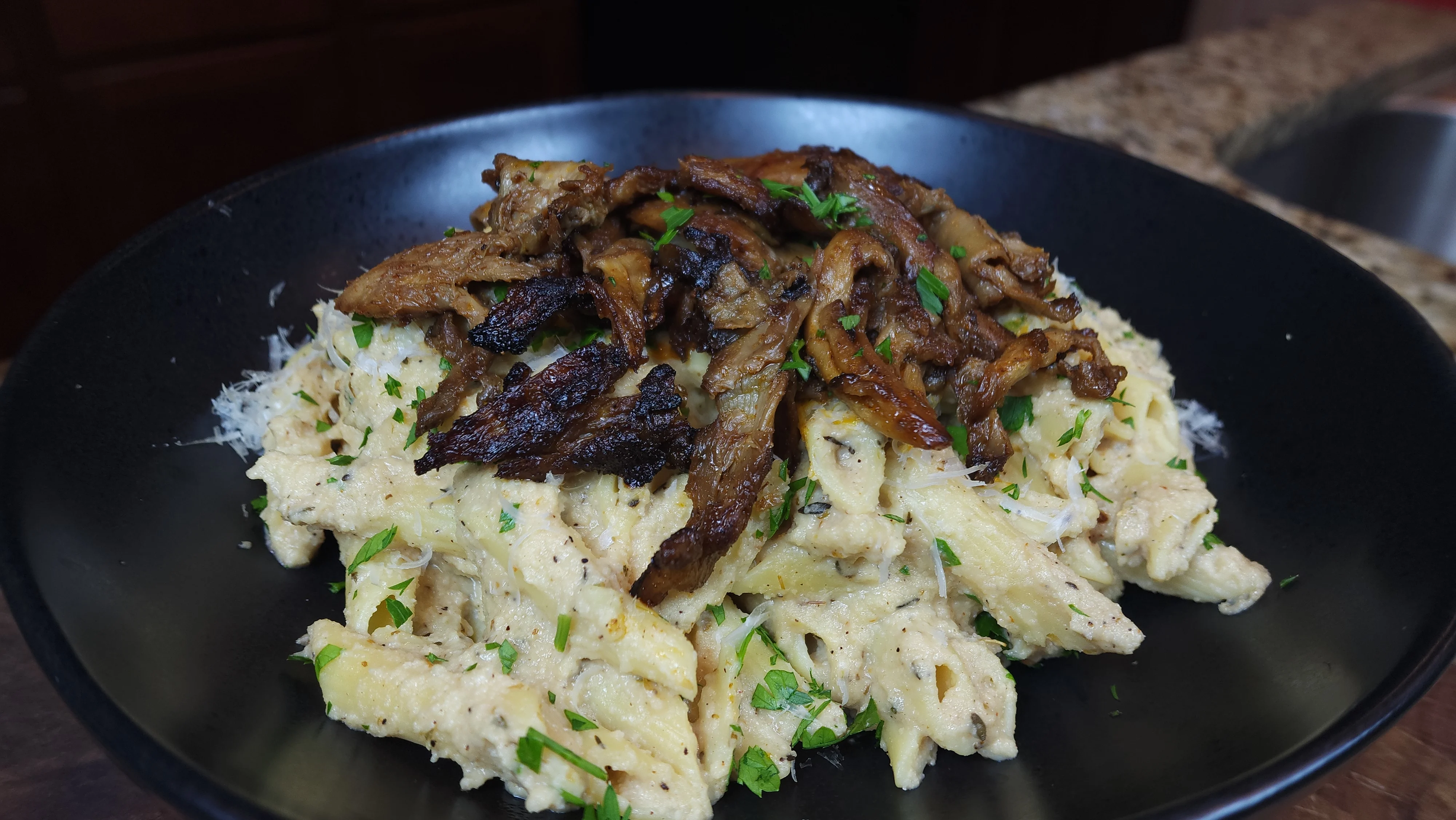 vegan-cajun-mushroom-alfredo
