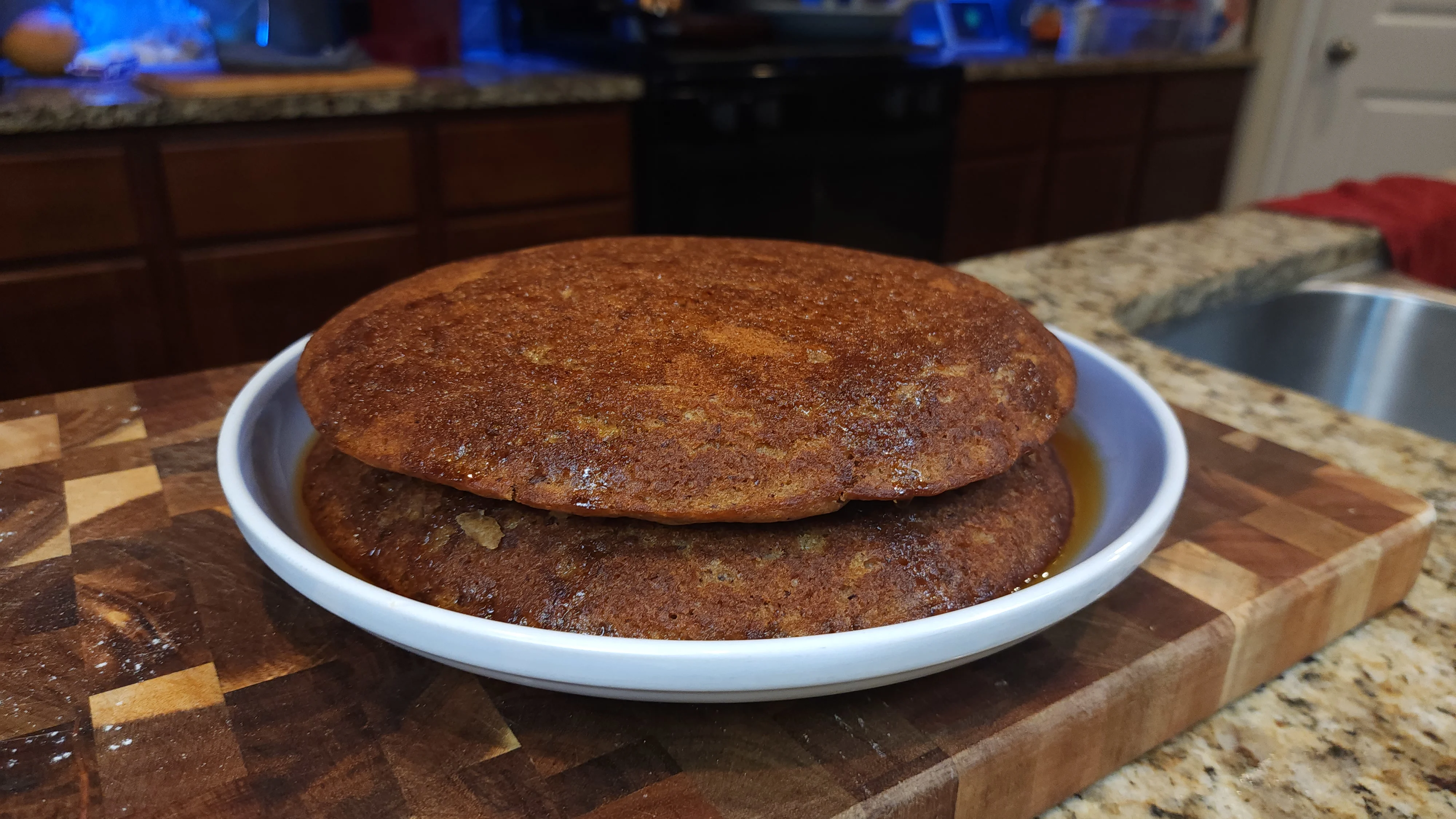 vegan-fluffy-diner-pancakes