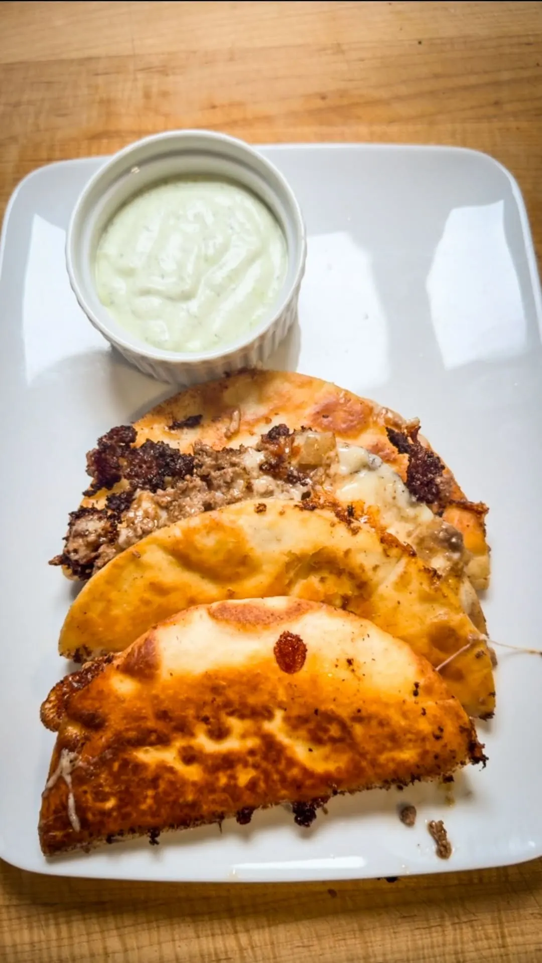 pan-fried-cheesy-beef-tacos-with-green-sauce