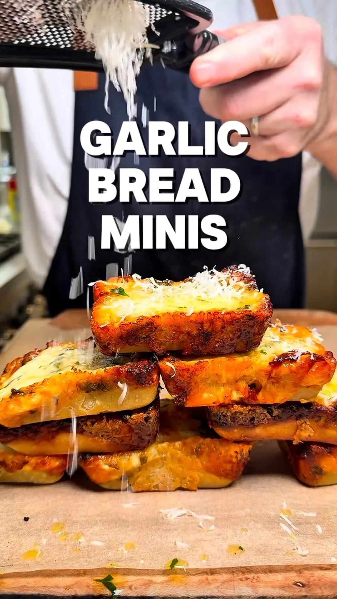 garlic-bread-mini-pan-pizzas