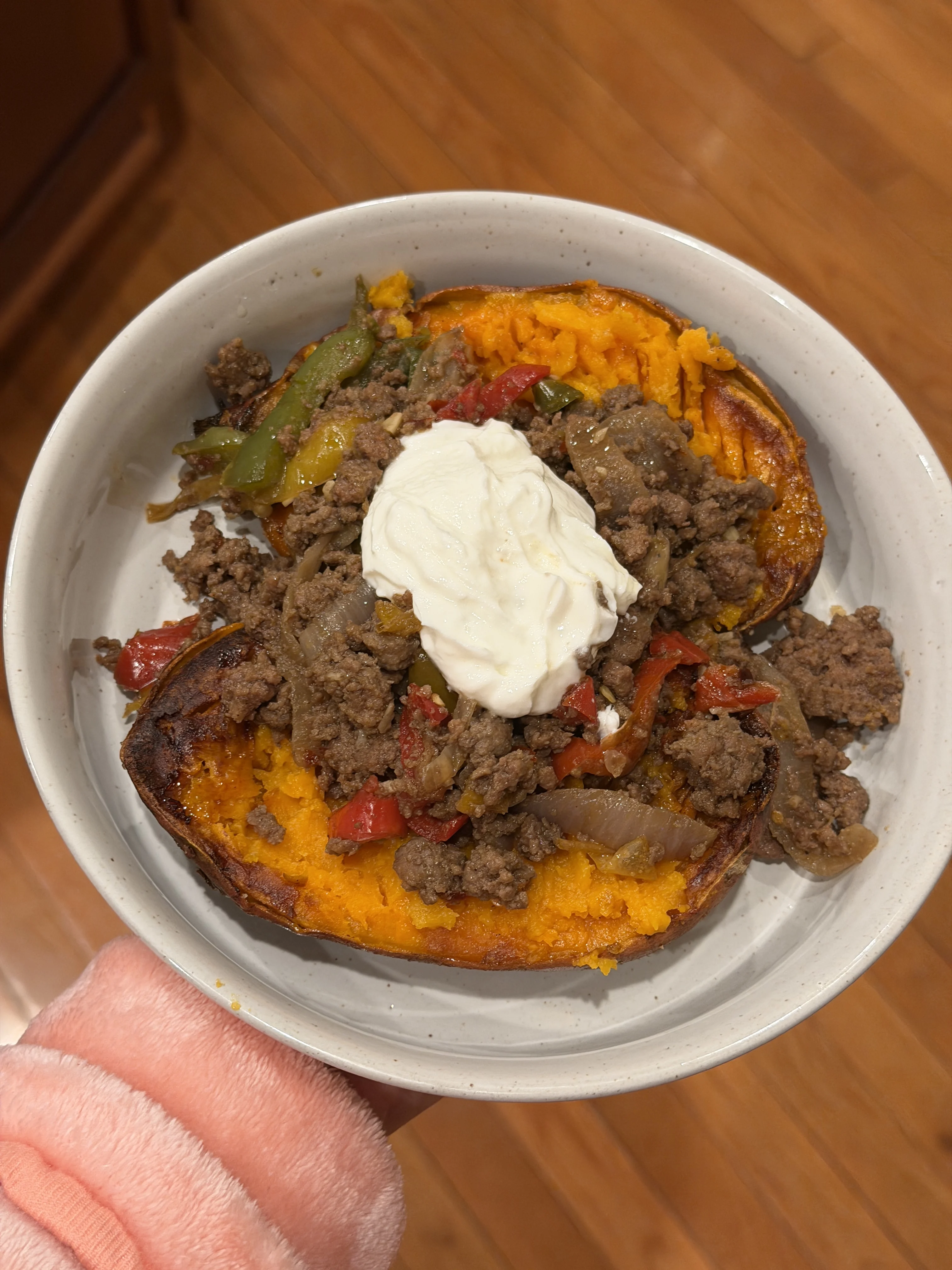 loaded-sweet-potato-with-beef-and-peppers
