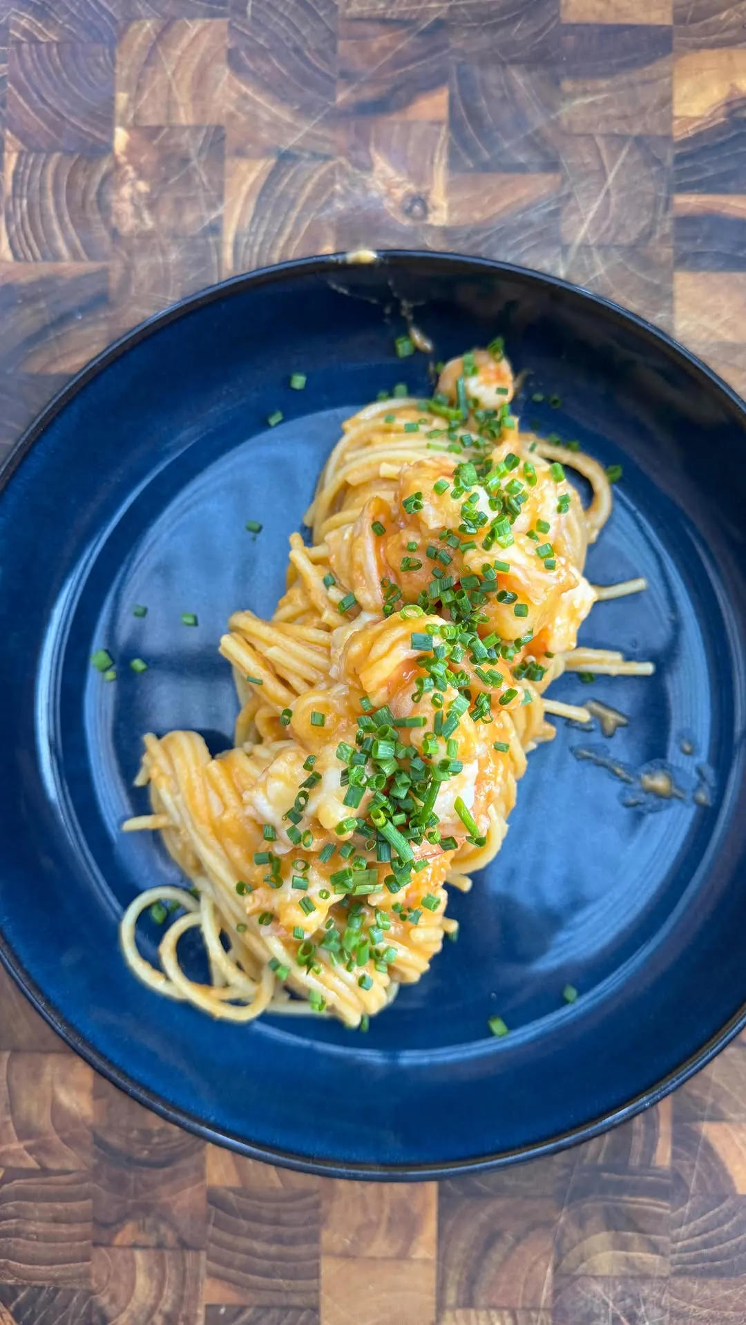 caramelized-onion-vodka-pasta-with-shrimp