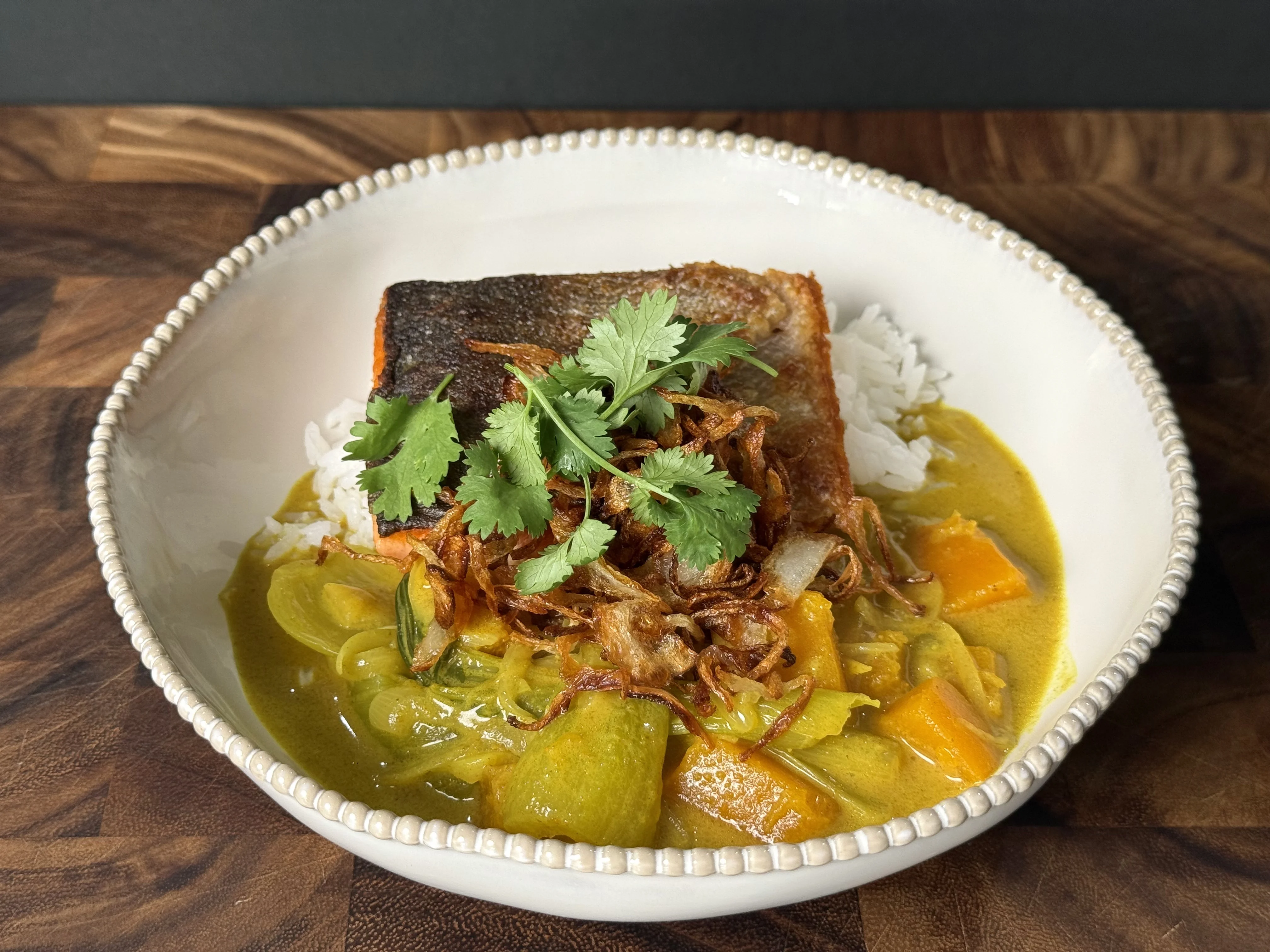 crispy-skin-salmon-yellow-curry