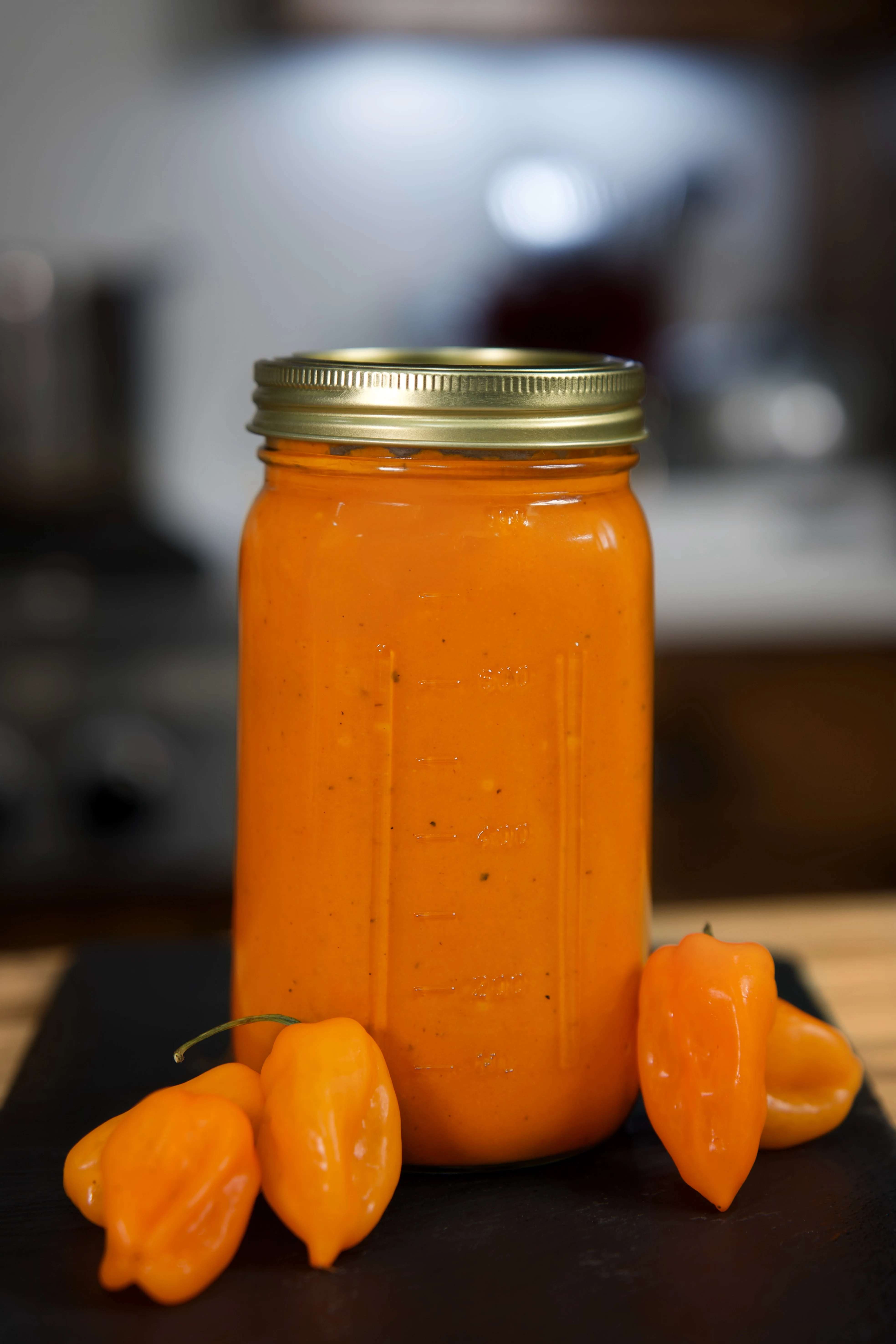 roasted-habanero-garlic-hot-sauce